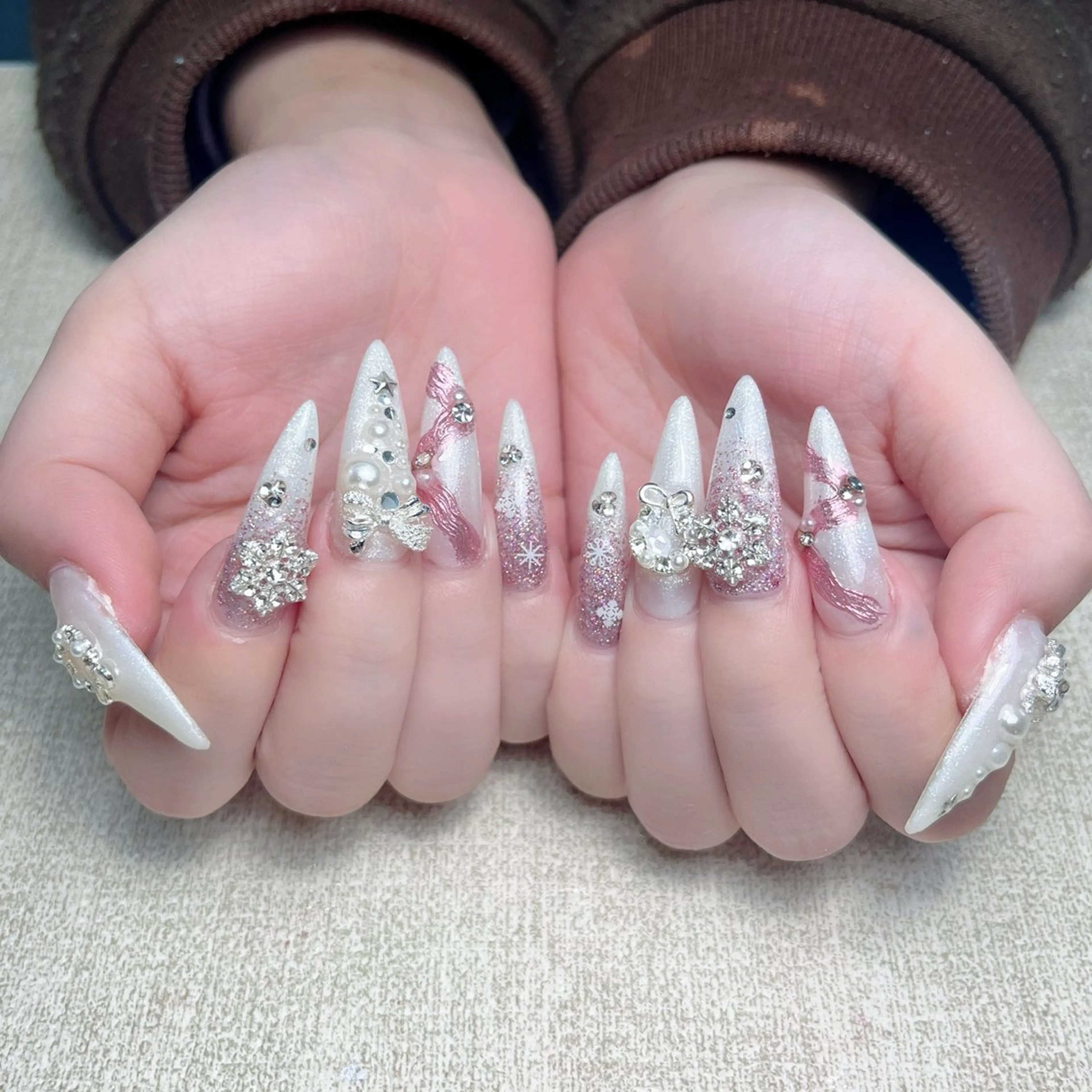 ネイル ハンドネイル ハンドケア Panda chan Novaのネイルデザイン