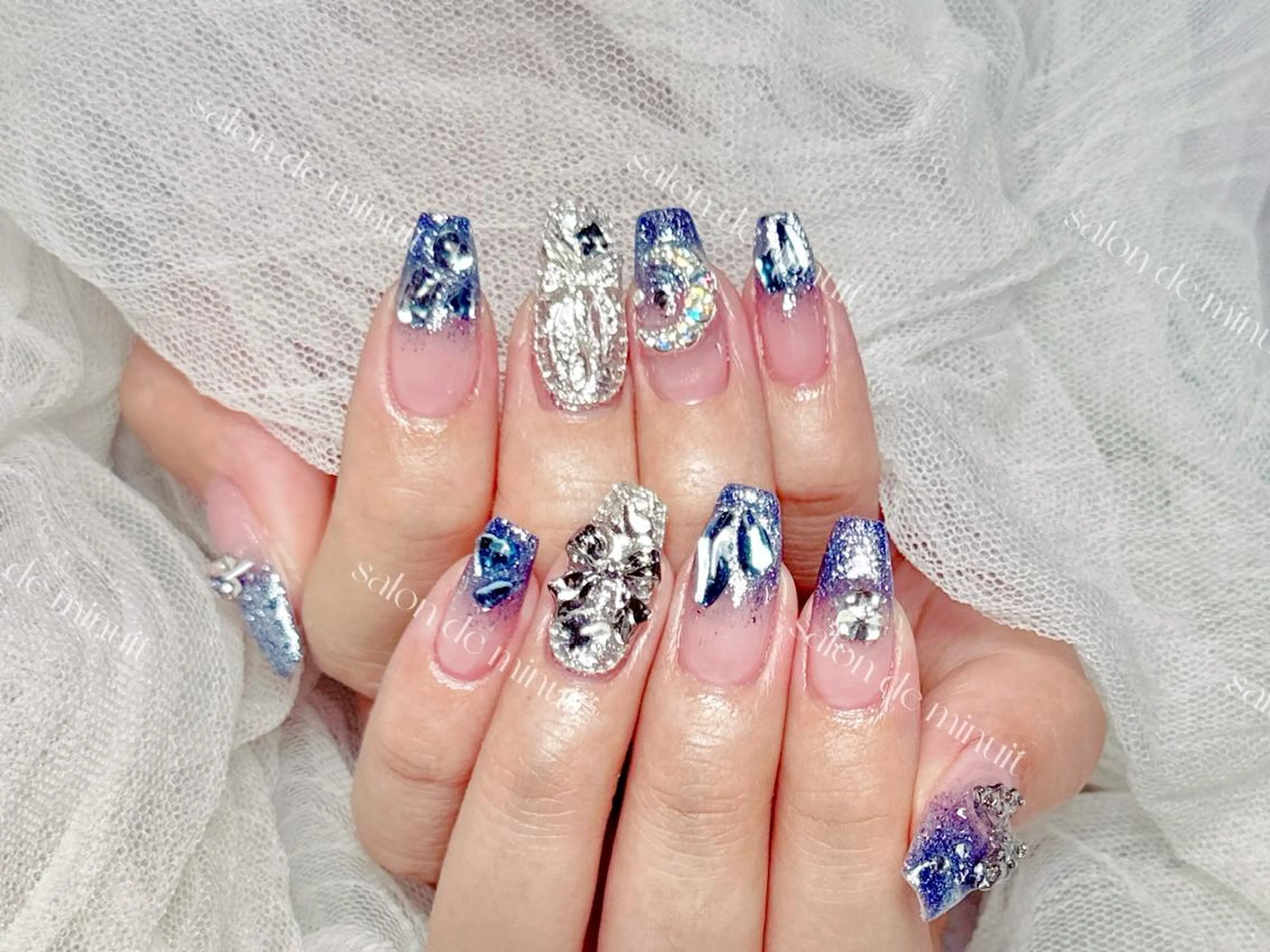 ネイル Salon de Minuit🦩のネイルデザイン