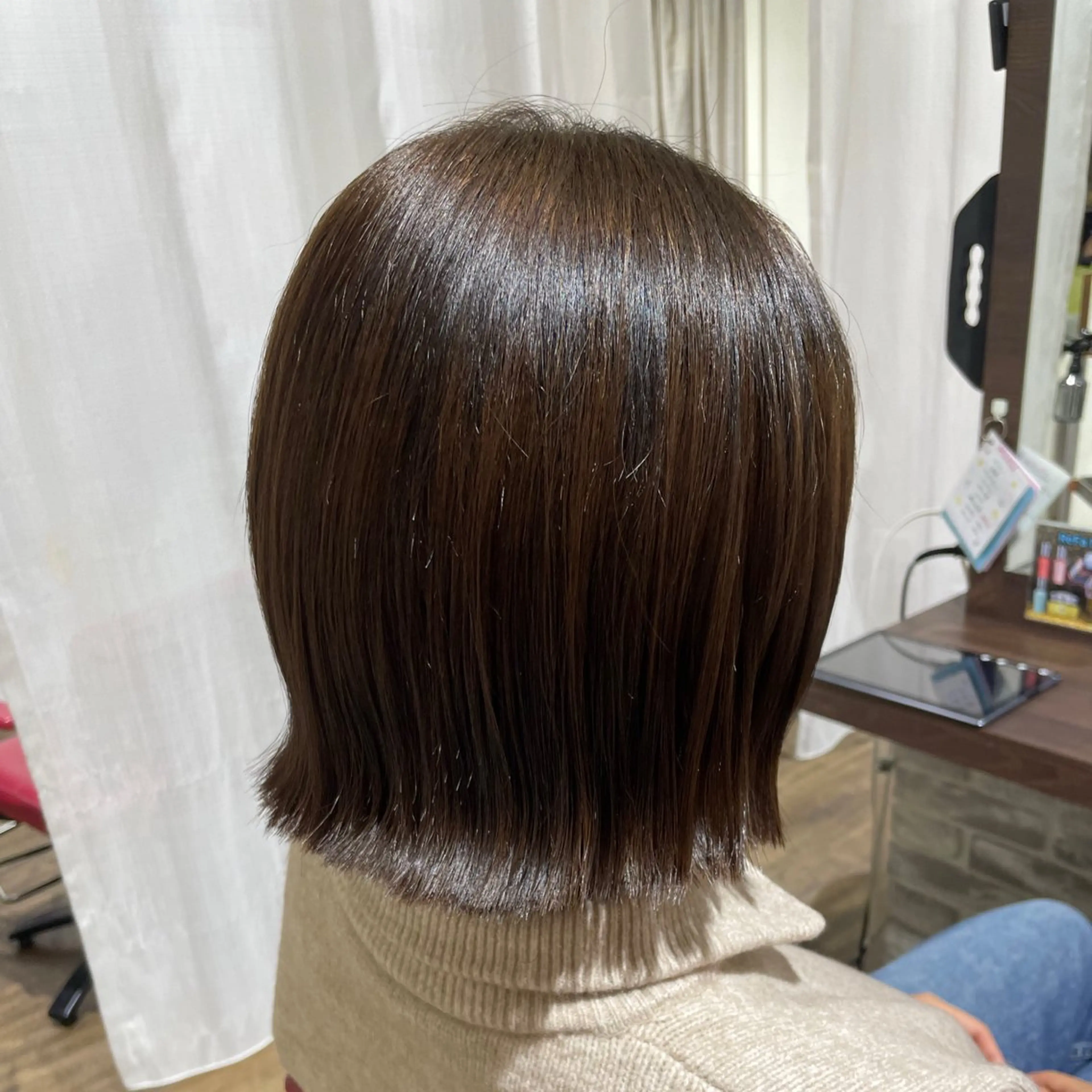 ミディアム カラー ブラウンカラー ボブ くびれヘア 外ハネヘア ヘッドスパ 広瀬 珠優のヘアスタイル