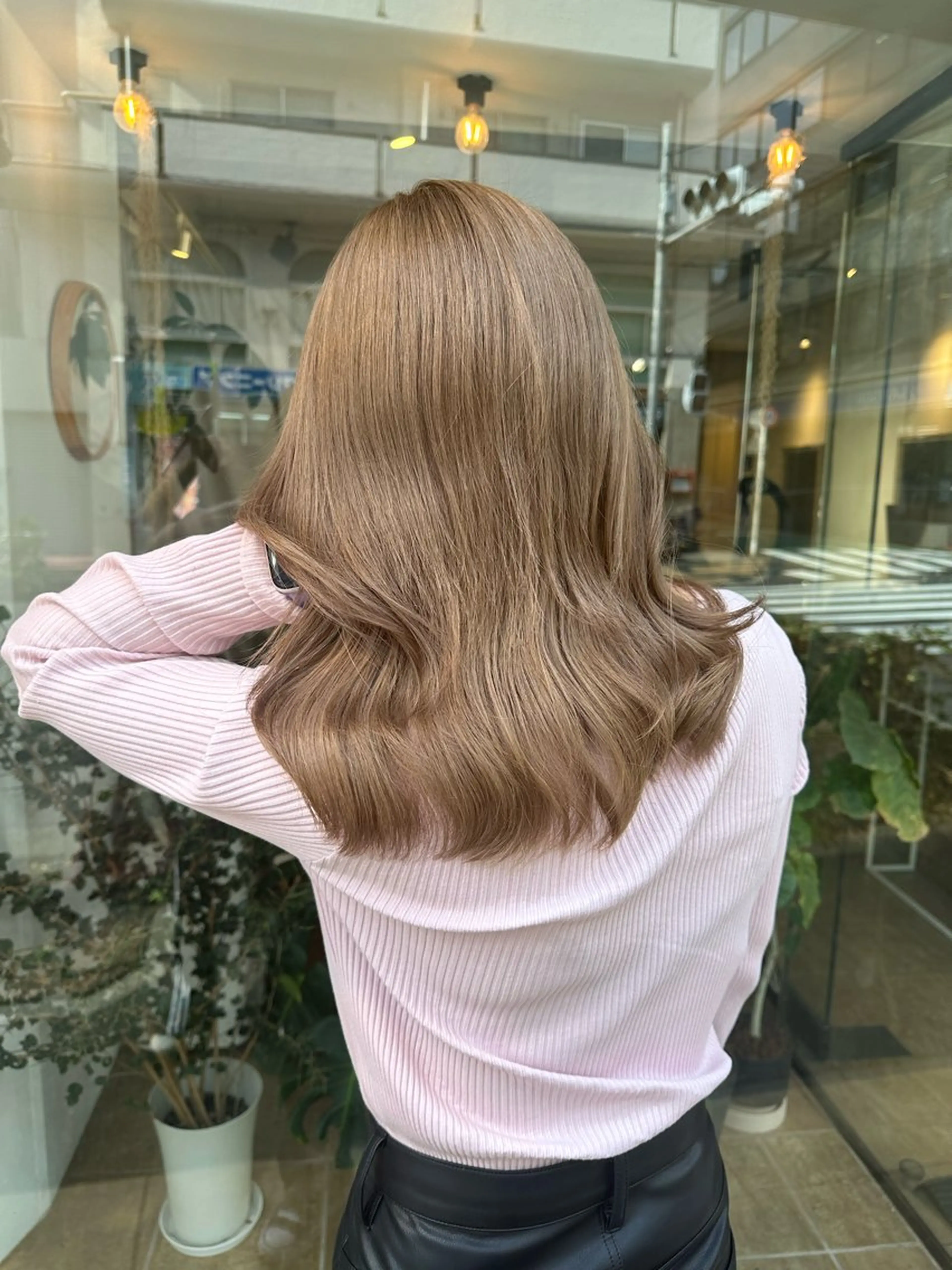 セミロング 渋谷 ミモザワークス タニグチヨシユキのヘアスタイル