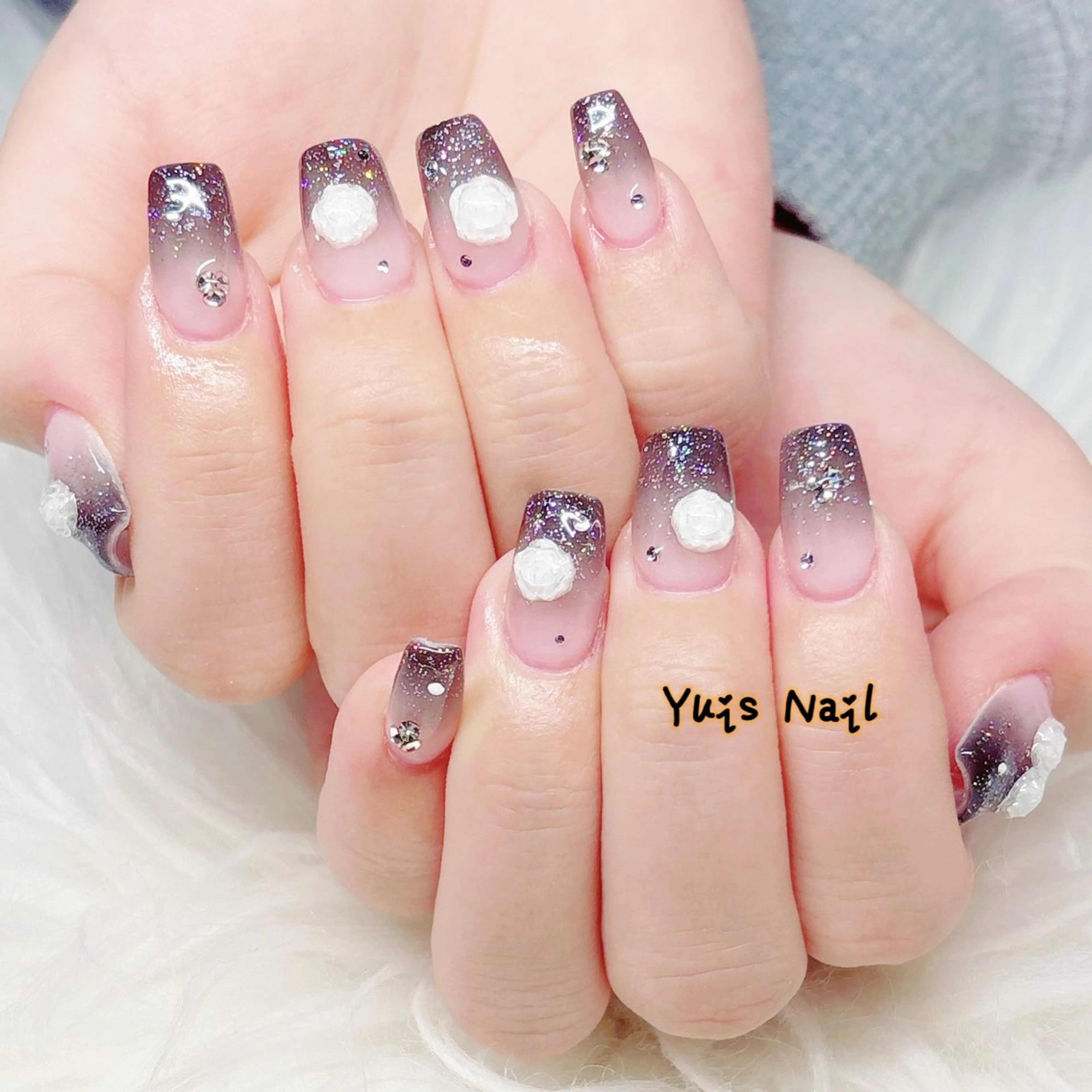 ネイル グラデーション キラキラネイル ラメ(グリッター) ラメグラデーション スカルプネイル ハンドネイル Yuis Nailスカルプ専門のネイルデザイン