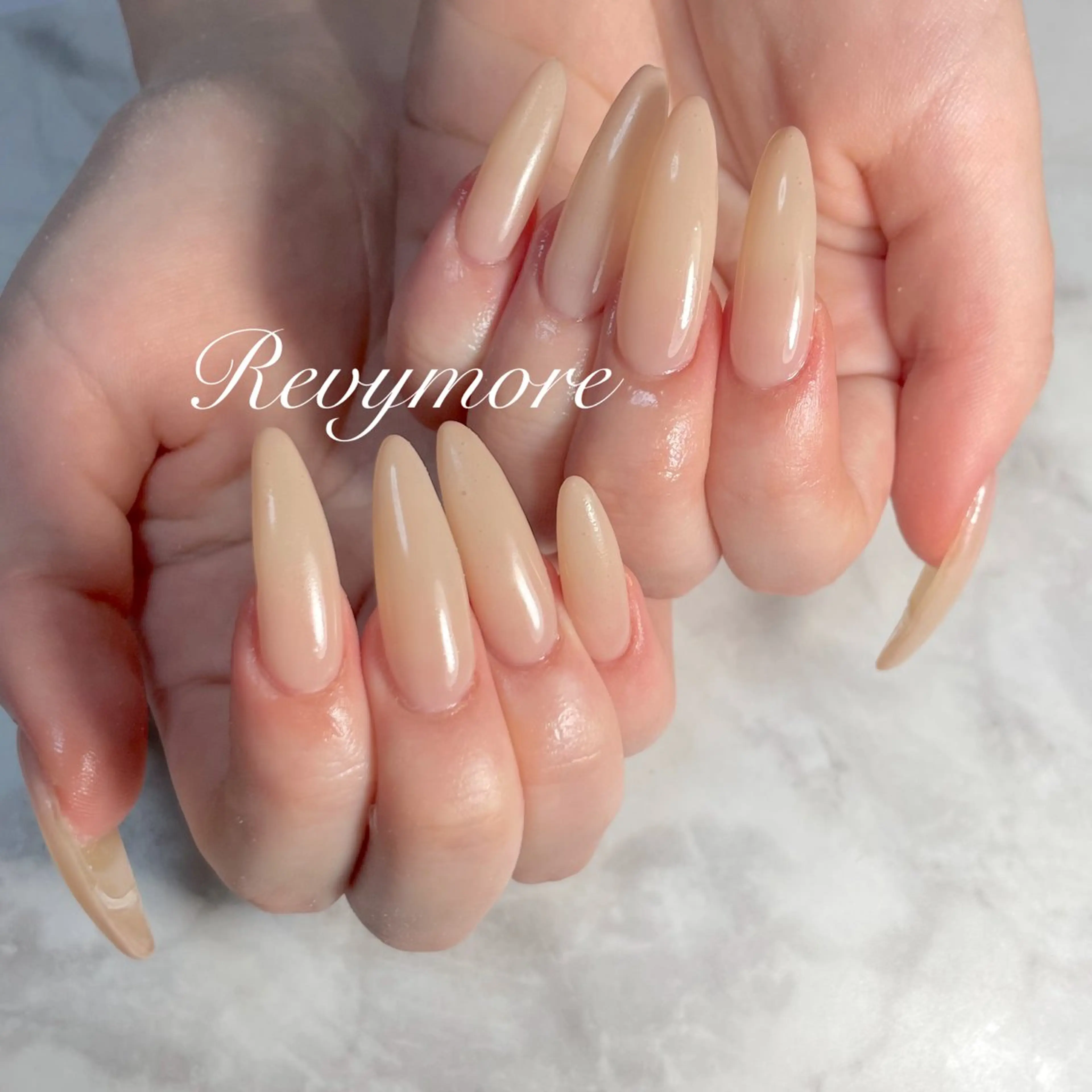 ネイル ジェルネイル ロングネイル ニュアンスネイル オフィスネイル シンプルネイル nail salon Revymore所属・nail salon Revymoreのネイルデザイン