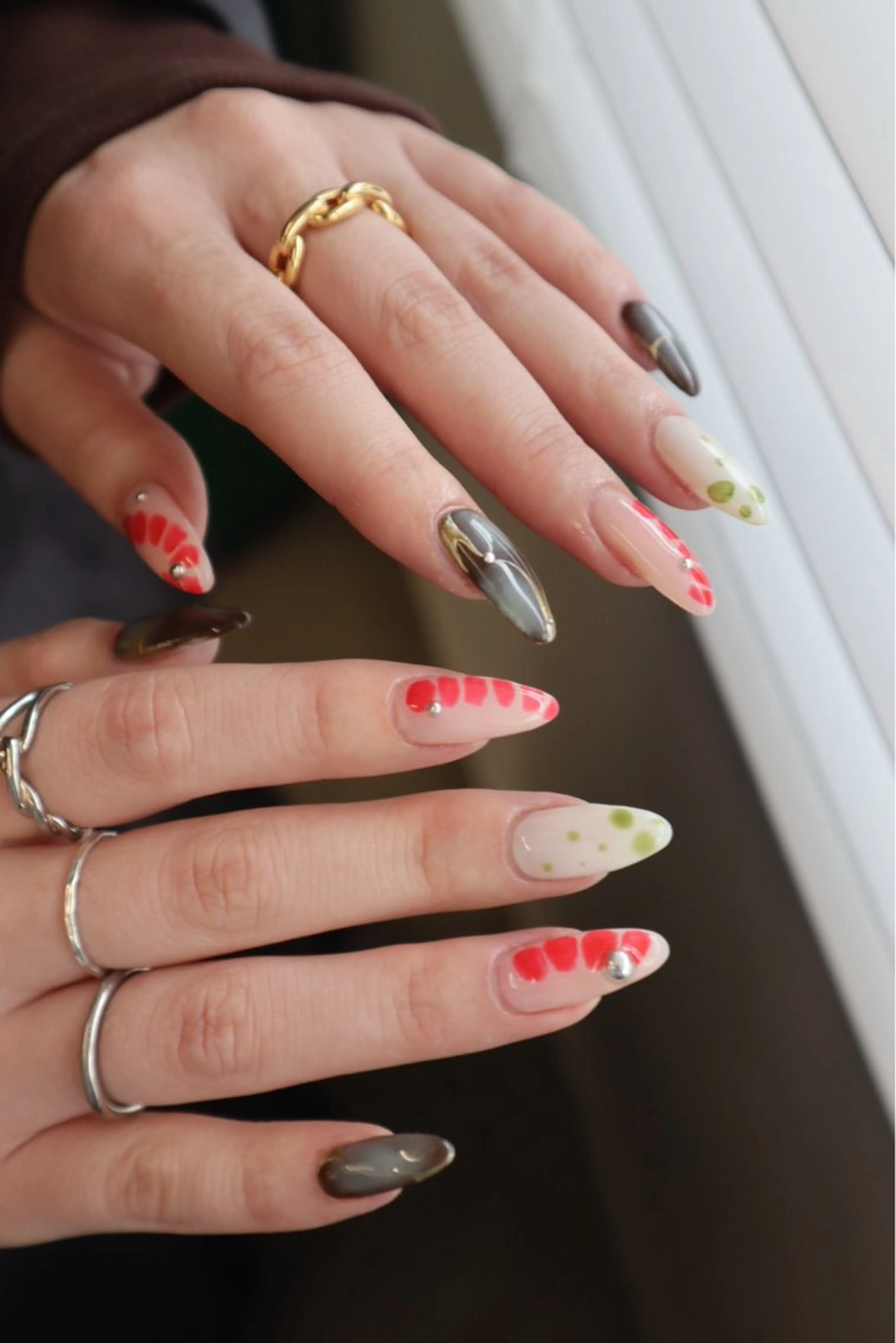 ネイル 持ち込み ハンドネイル sister  mohawk所属・chika ／ nailのネイルデザイン