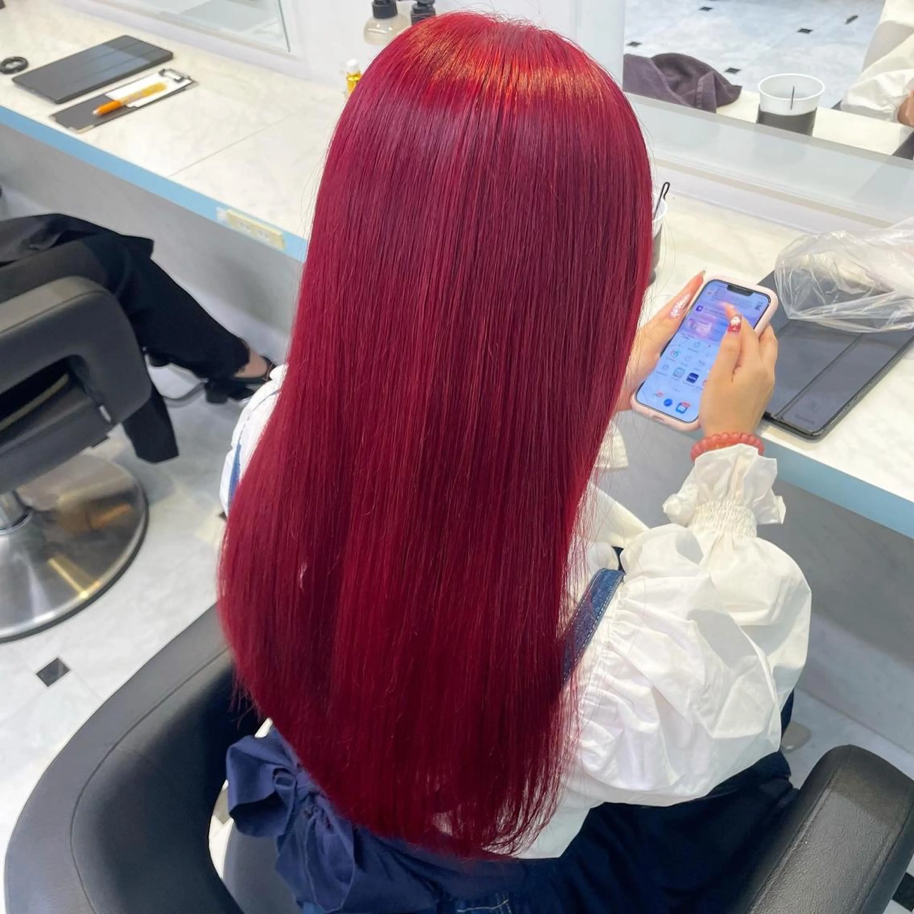 セミロング カラー ヘアカラー トリートメント 透明感・トレンドヘア 🫧SENDAI🫧のヘアスタイル