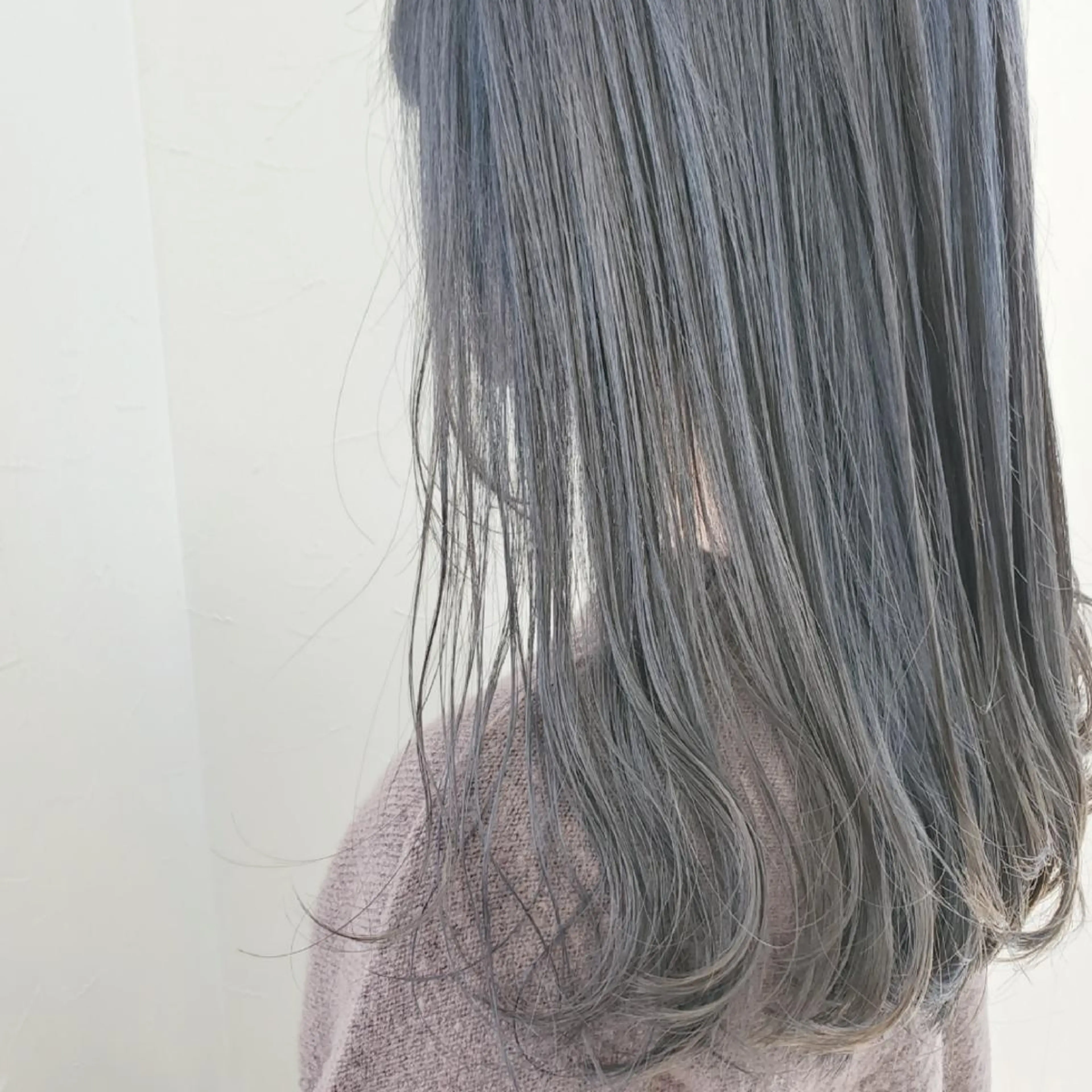 カラー セミロング 透明感カラー グレージュ ヘアカラー トリートメント レイヤーカット/ ウルフカット/大橋 のヘアスタイル