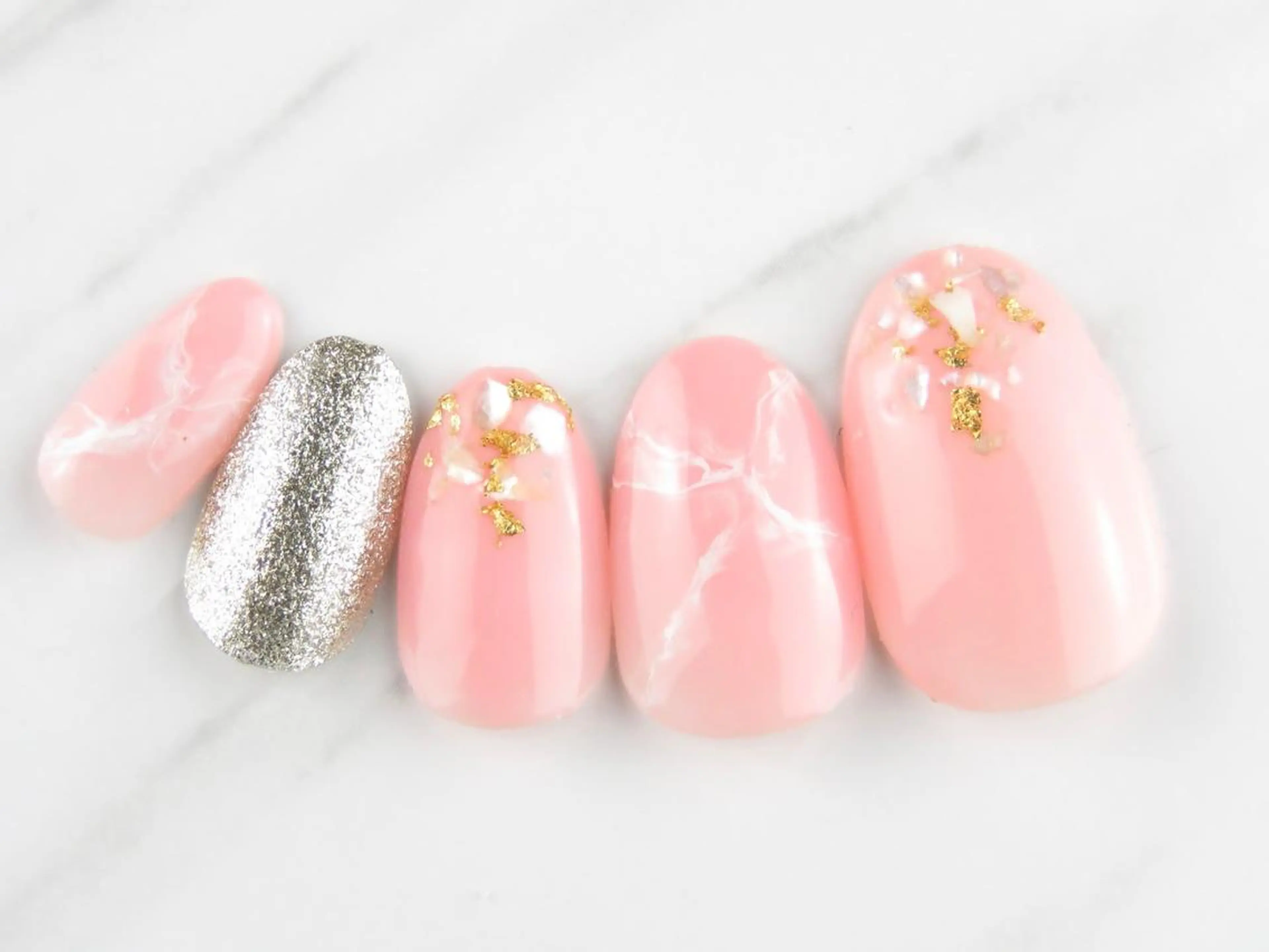 ネイル ネイリスト シンのネイルデザイン