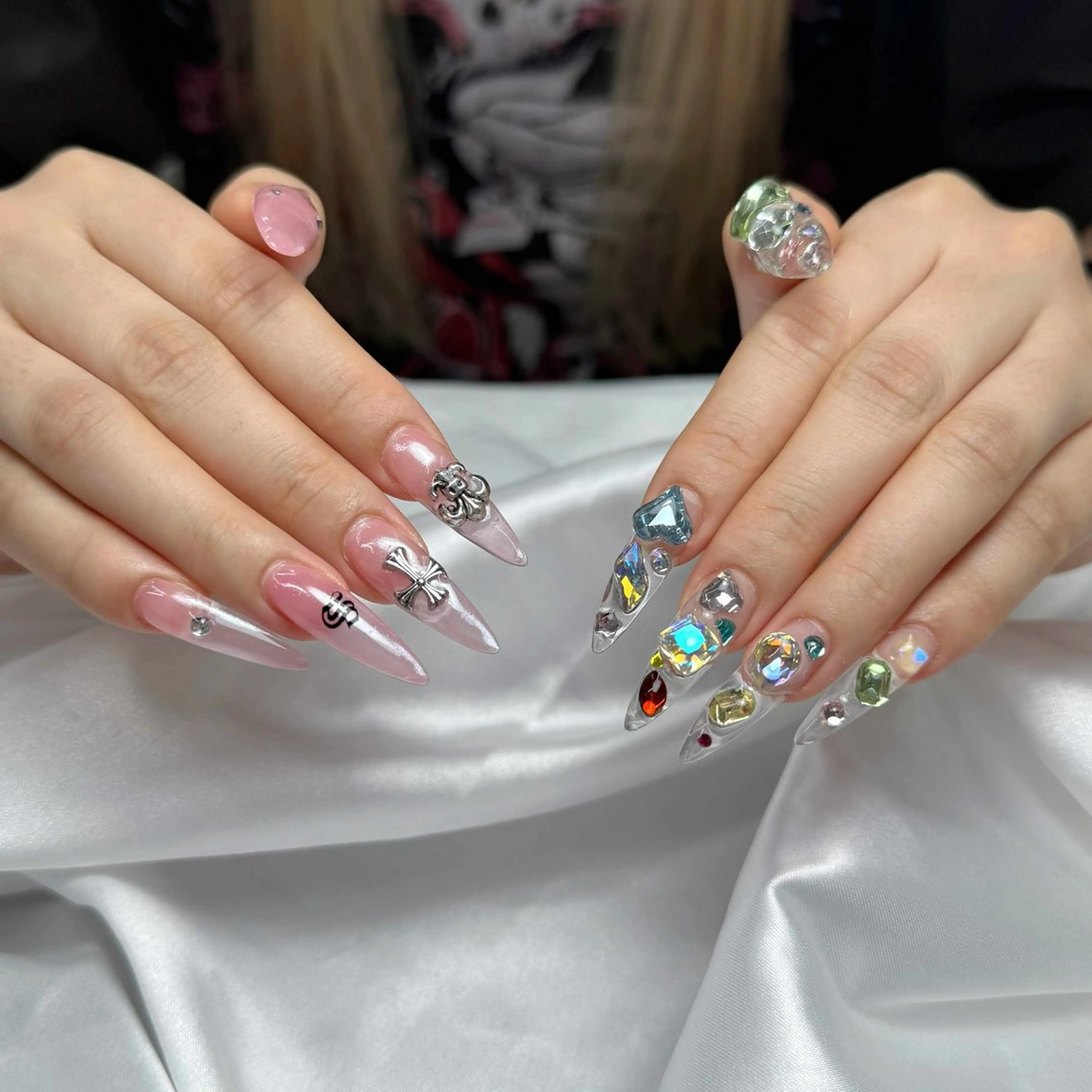 ネイル アートネイル ジェルネイル キラキラネイル 持ち込み シンプルネイル Nova Nail Salonのネイルデザイン