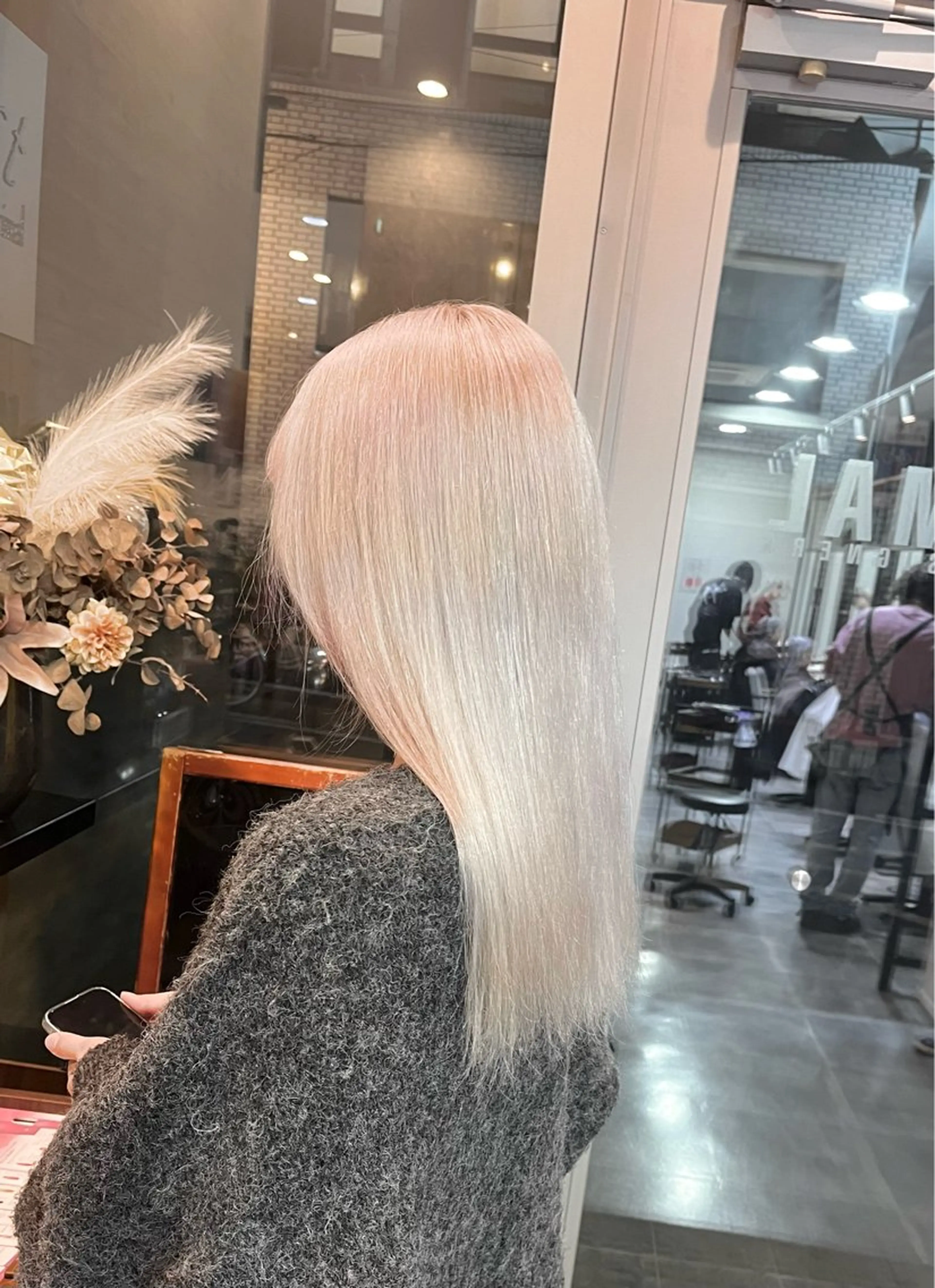 セミロング カラー ヘアカラー ハイトーンカラ ー/小川のヘアスタイル