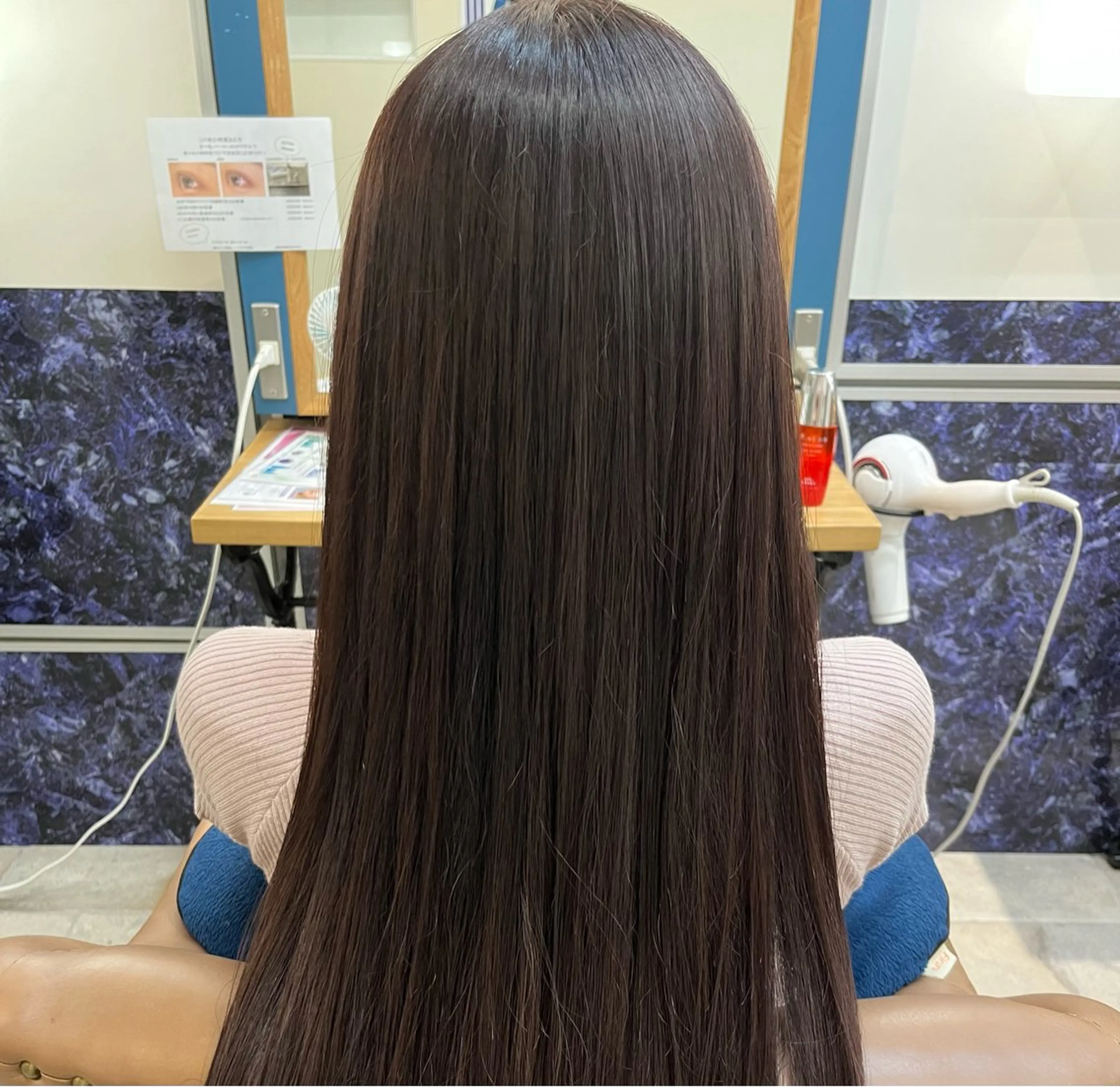 ロング カラー ヘアカラー トリートメント ヘッドスパ カラー/アイリスト 麻優のヘアスタイル