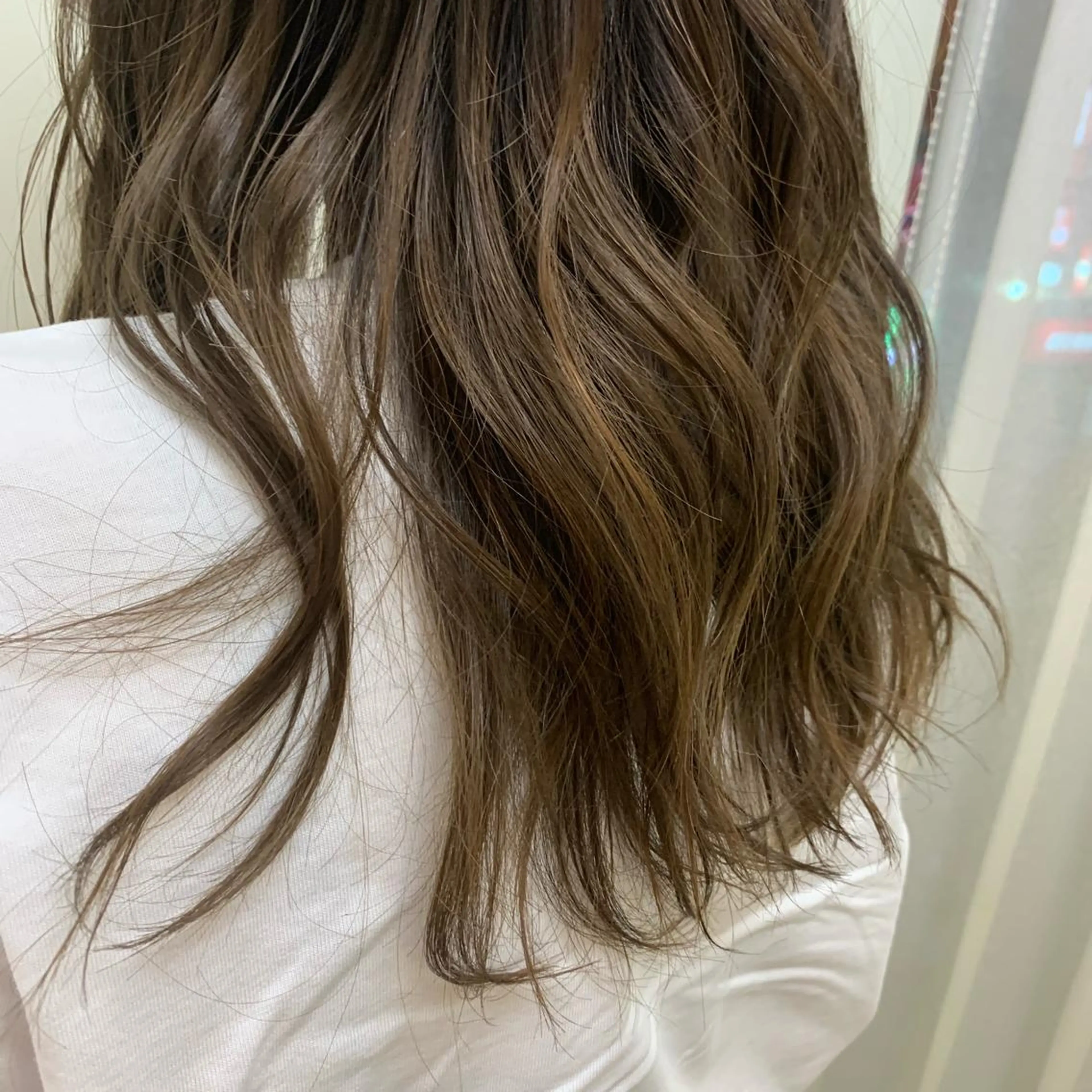 セミロング カラー ハイライトカラー ハイライト ヘアカラー トリートメント ヘッドスパ ✨カラー支持No.1 🧸ワキ カナコ🧸のヘアスタイル