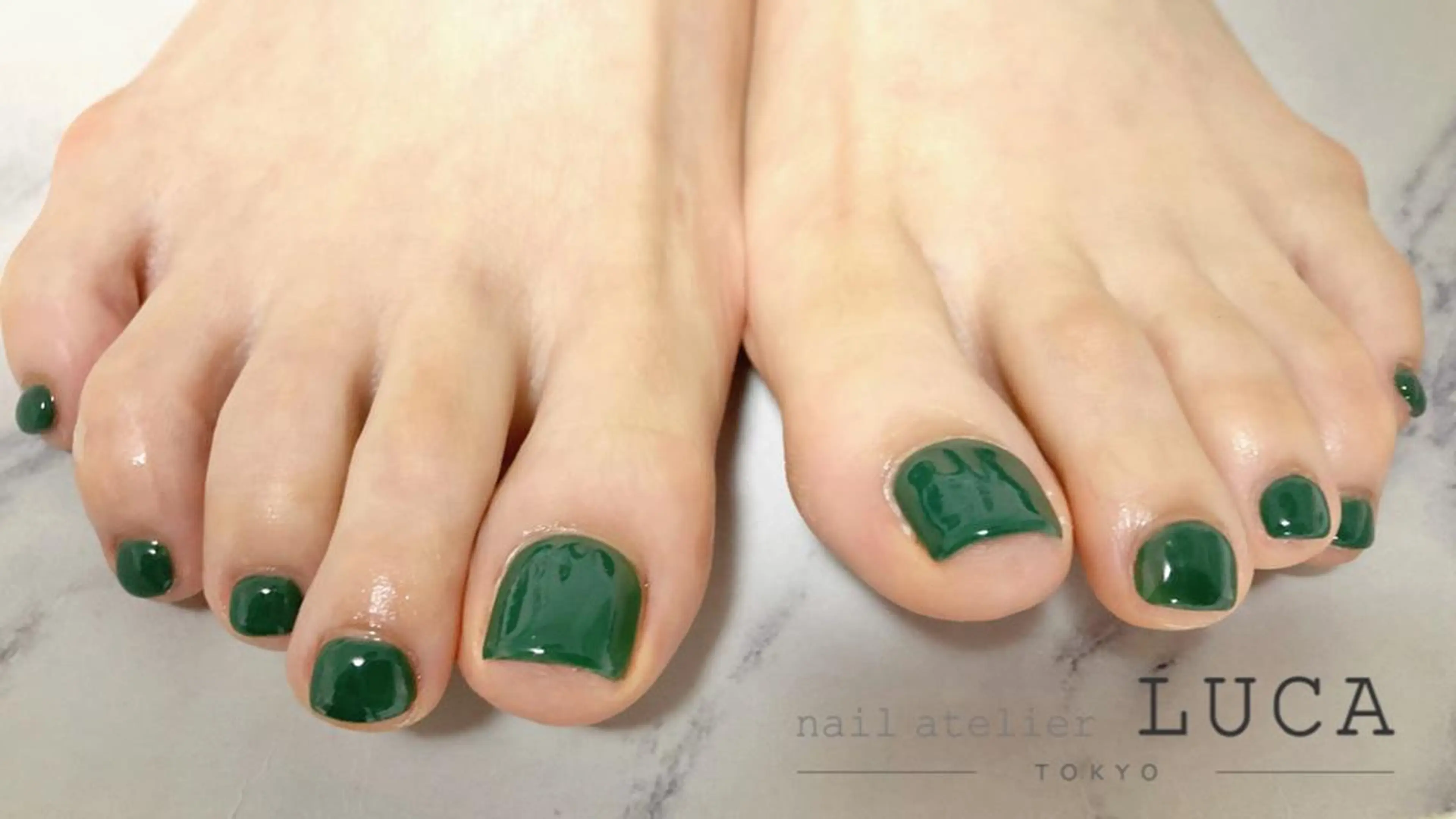 ネイル ジェルネイル ワンカラーネイル パラジェル ネイルアトリエルカ スタッフのネイルデザイン