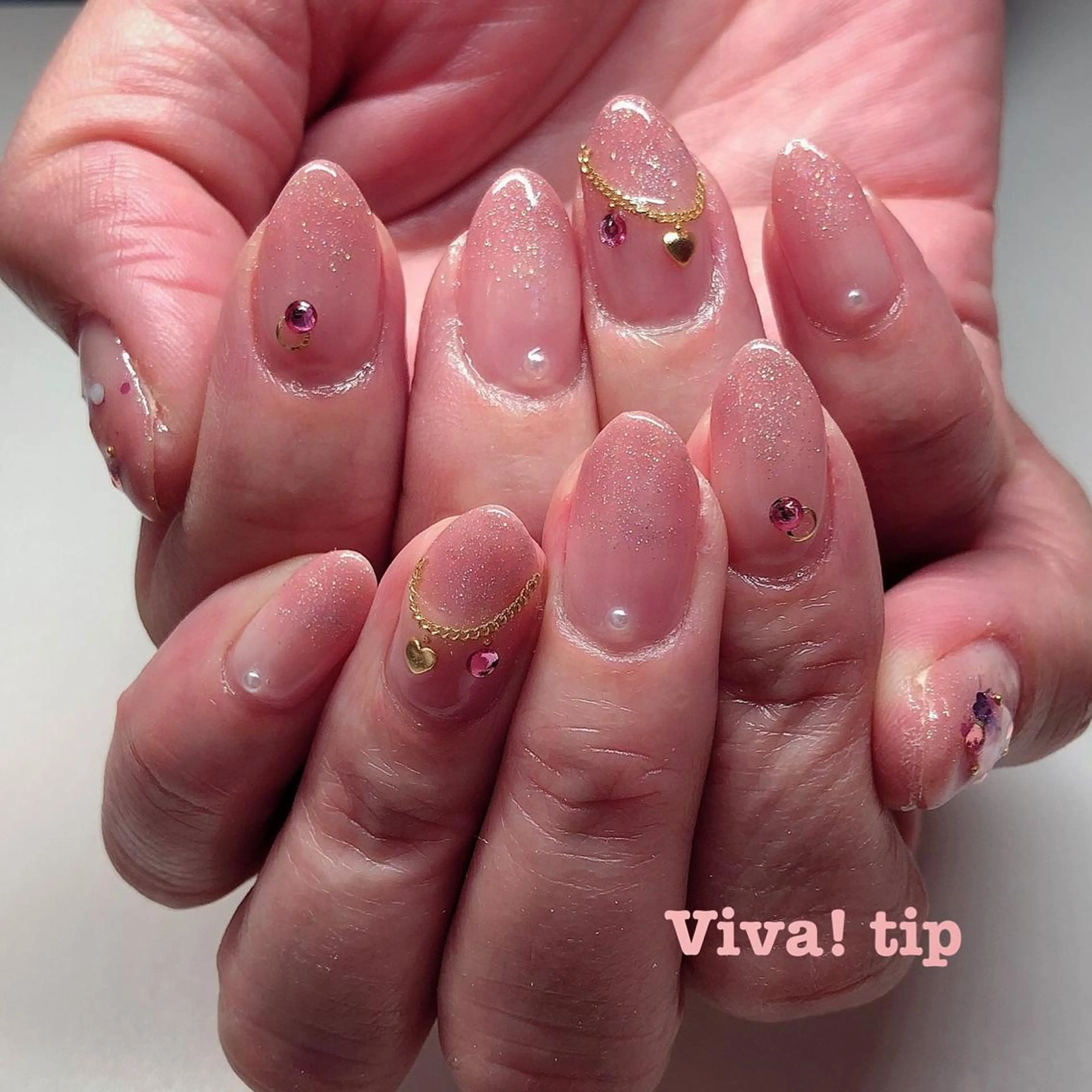 ネイル Viva!tip所属・Viva!tip ビバティップネイルのネイルデザイン