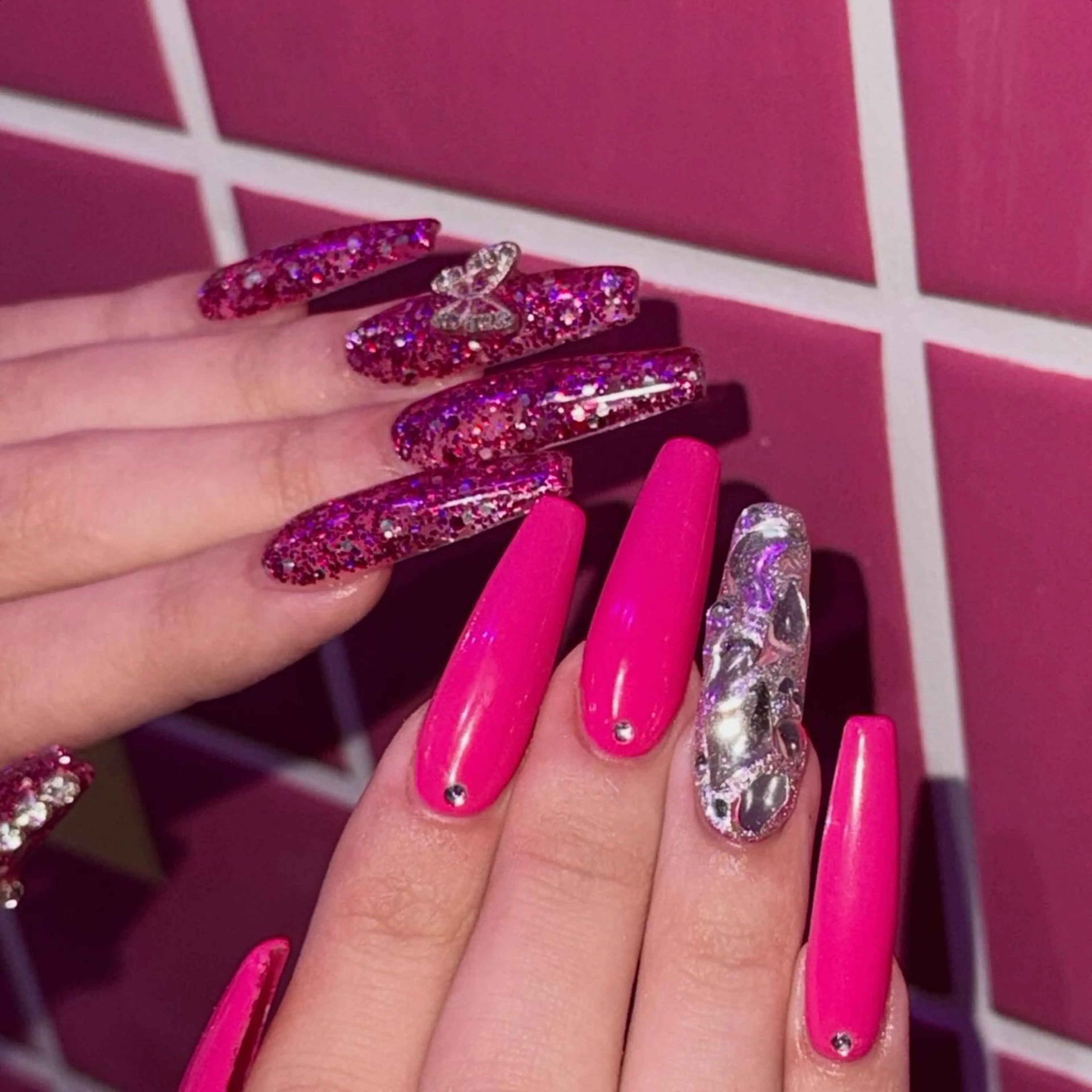 ネイル Pins16所属・Hi-Ko 🍒のネイルデザイン