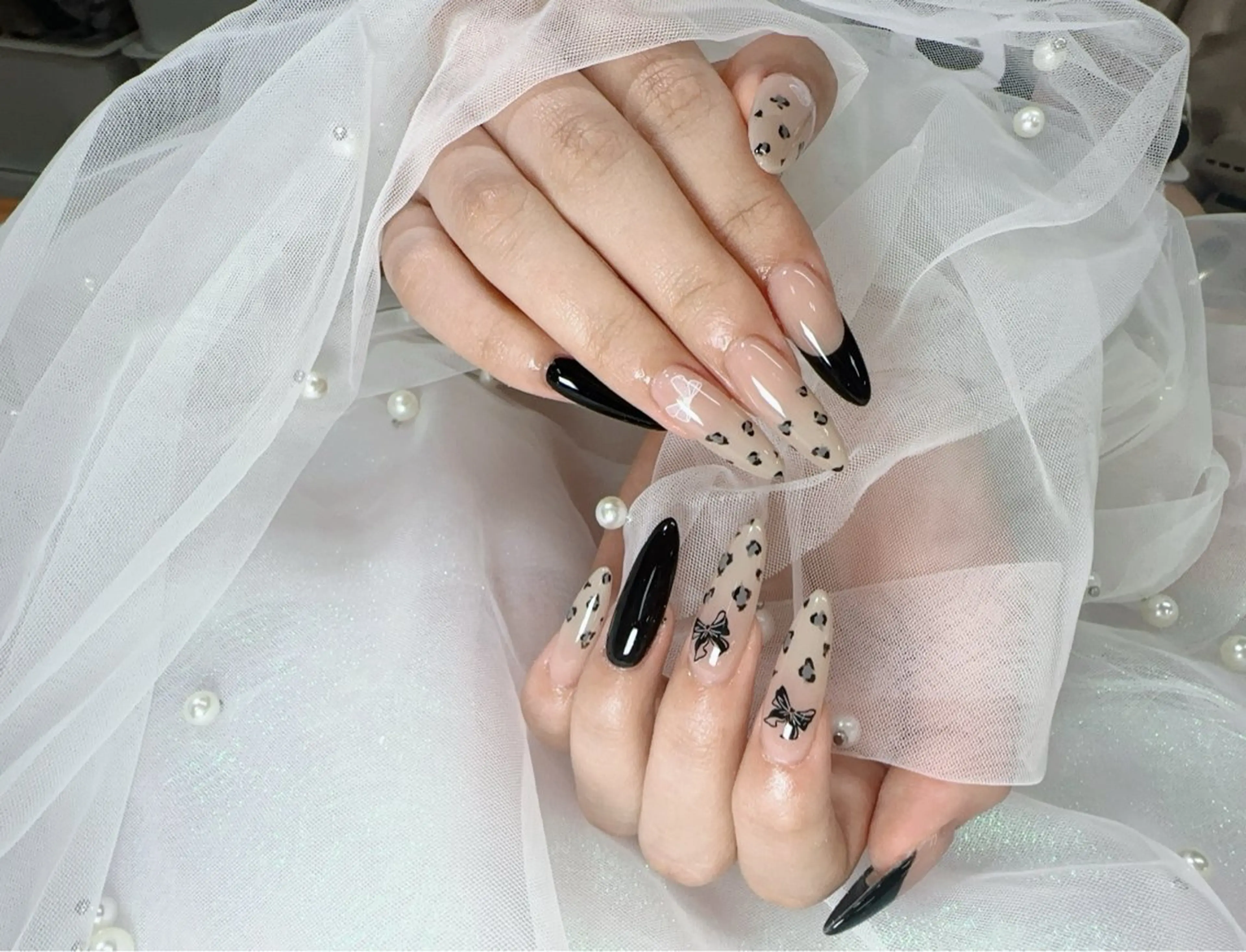 ネイル ハンドネイル Hey🌈NAIL 長さ出し専門店のネイルデザイン