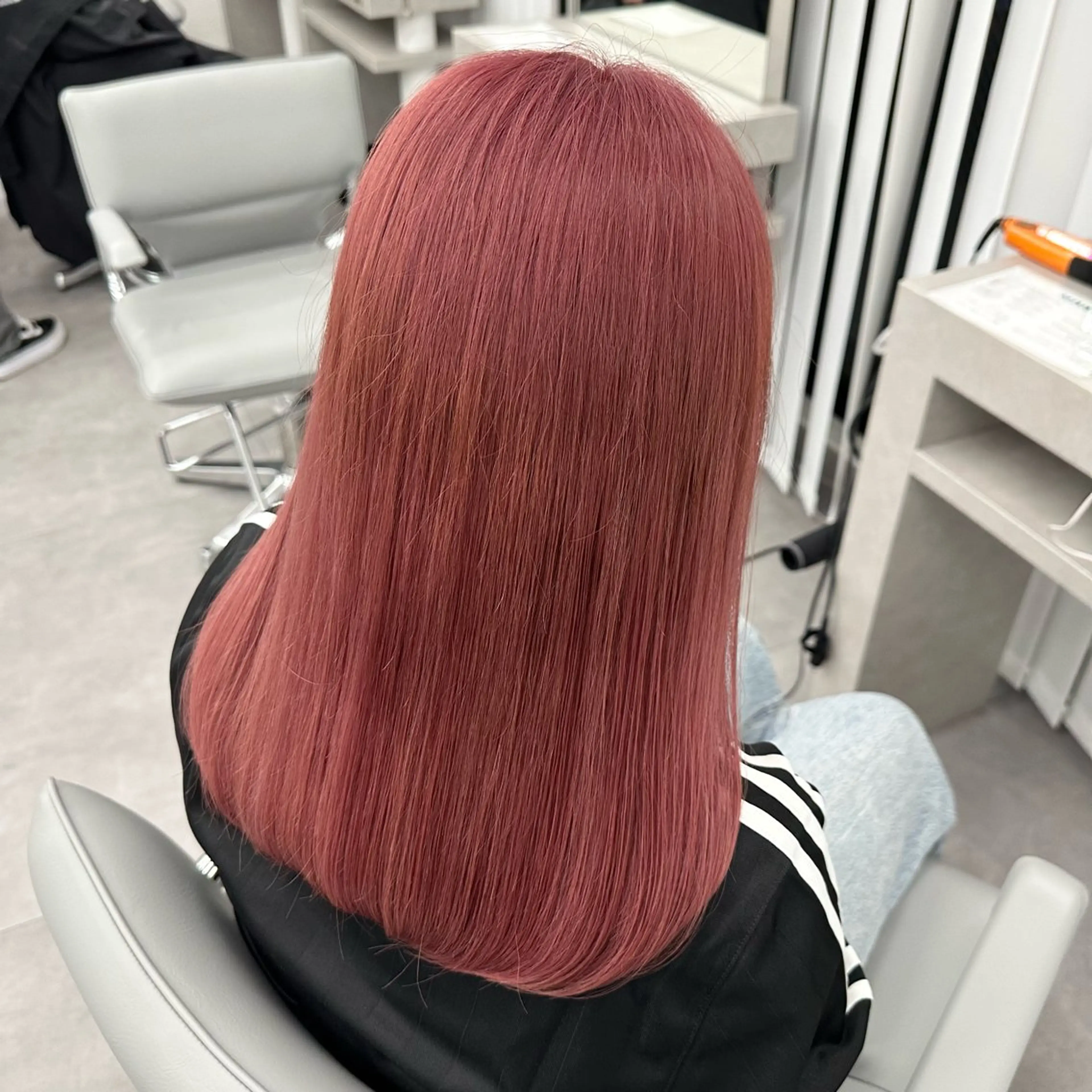 ロング カラー ピンクカラー 🎀‪ピンクベージュ 🎀レイヤーmikuのヘアスタイル