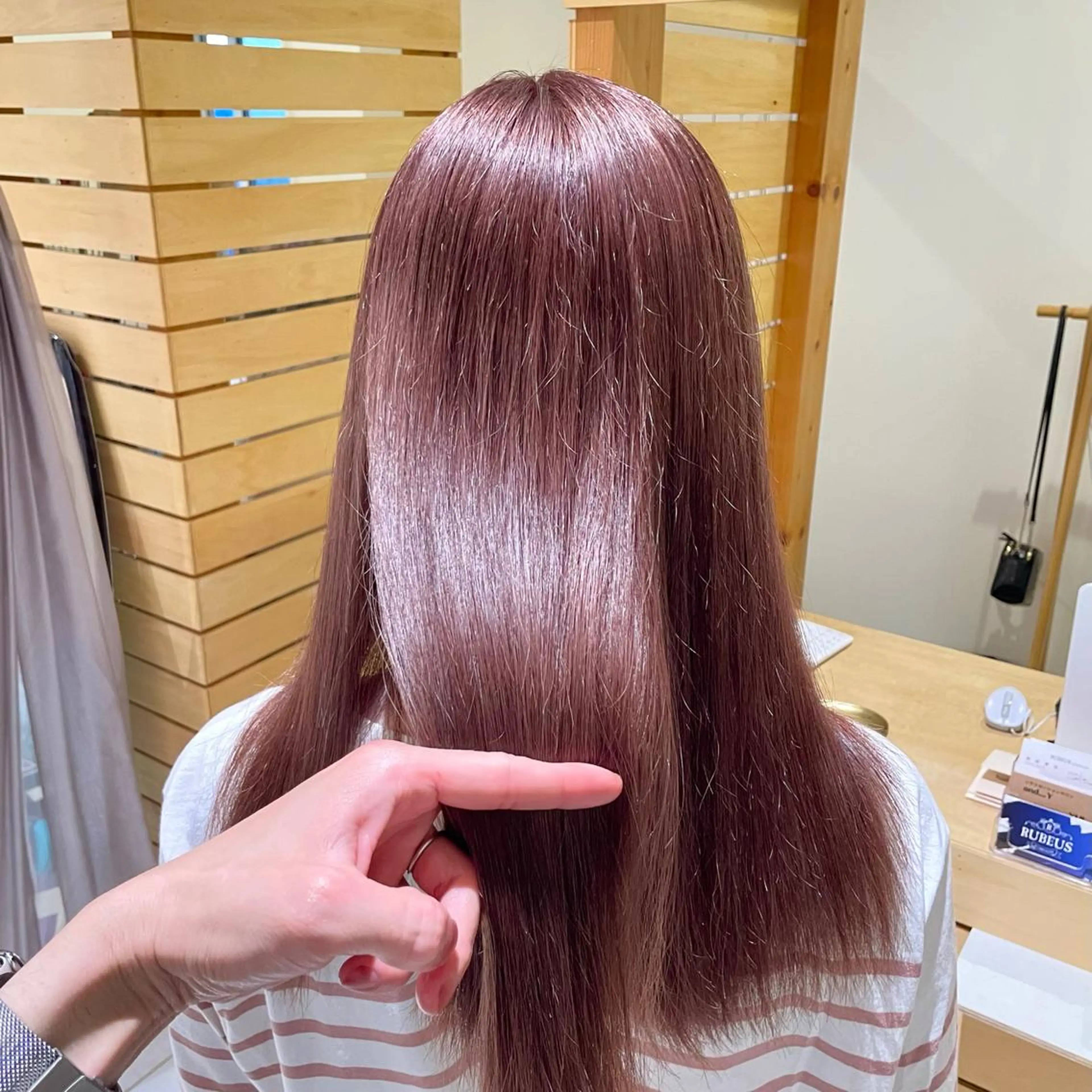 セミロング カラー ブリーチ ヘアカラー トリートメント RUBEUS【ルベウス】所属・✨艶々カラー🎨 杉本賢人のヘアスタイル