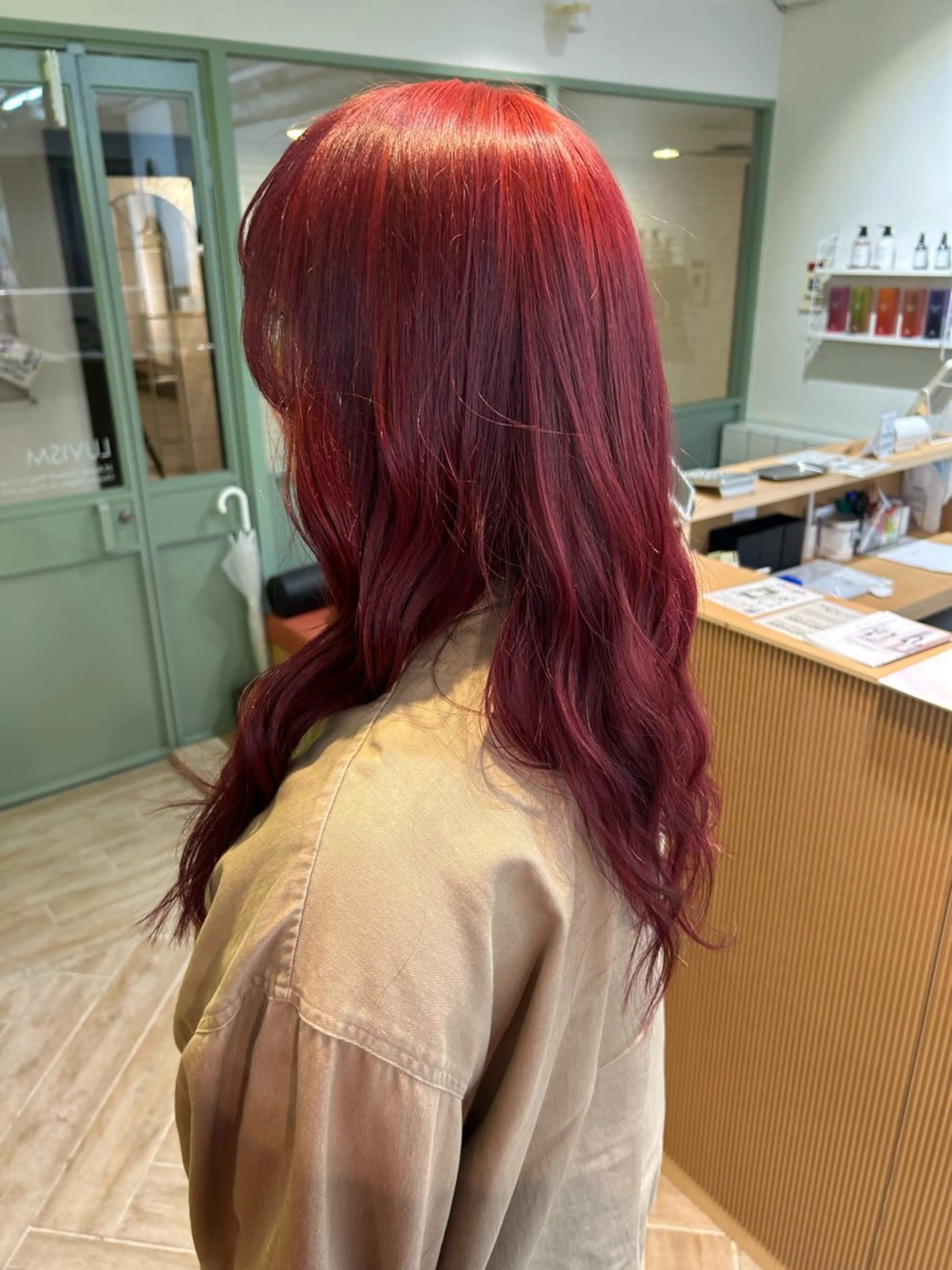 ロング カラー カット ヘアカラー トリートメント ベージュ/ダブルカラ ー/新潟駅/青柳萌果のヘアスタイル