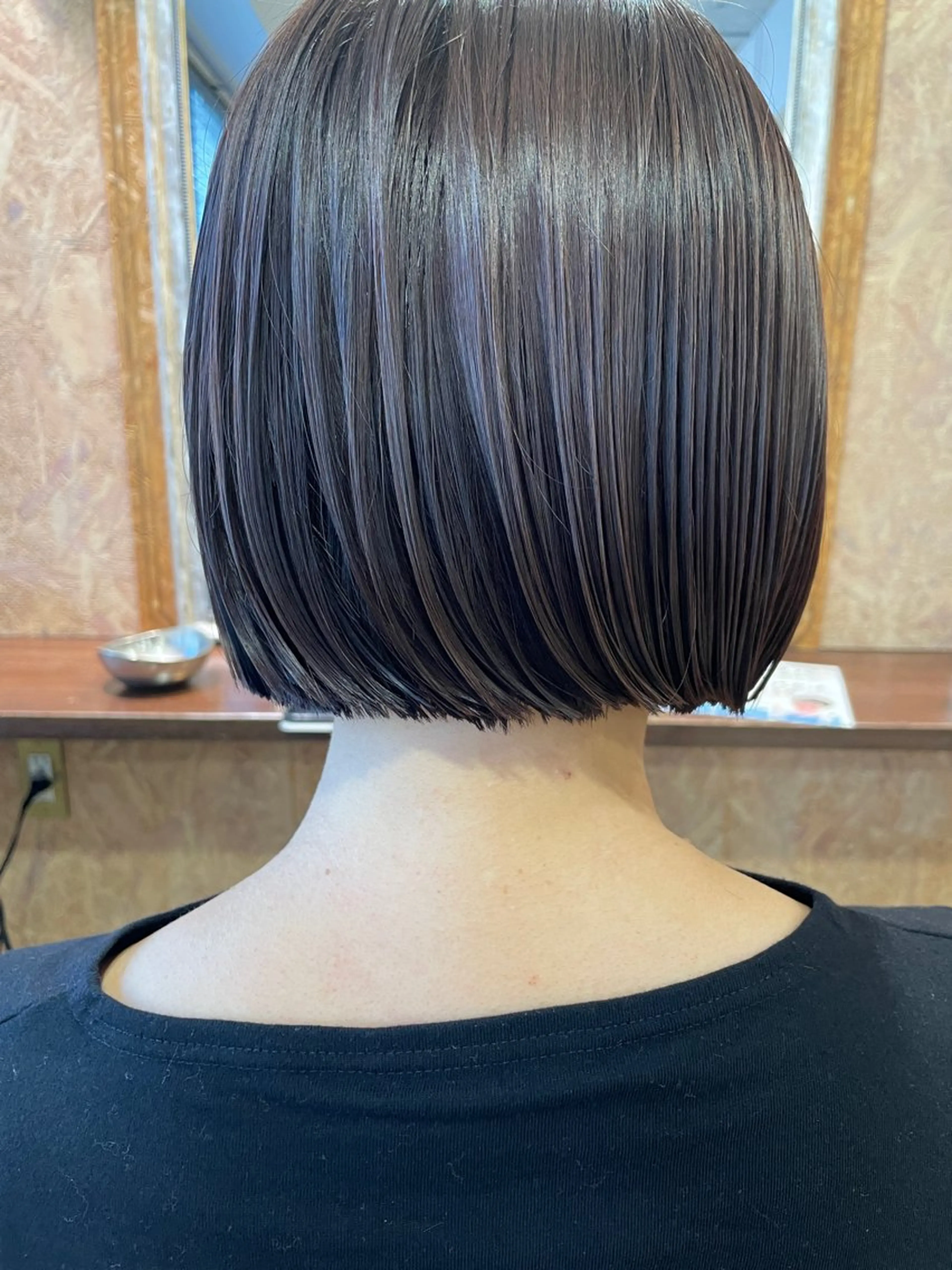 ショート カラー ボブ カット ヘアカラー トリートメント さの あやねのヘアスタイル