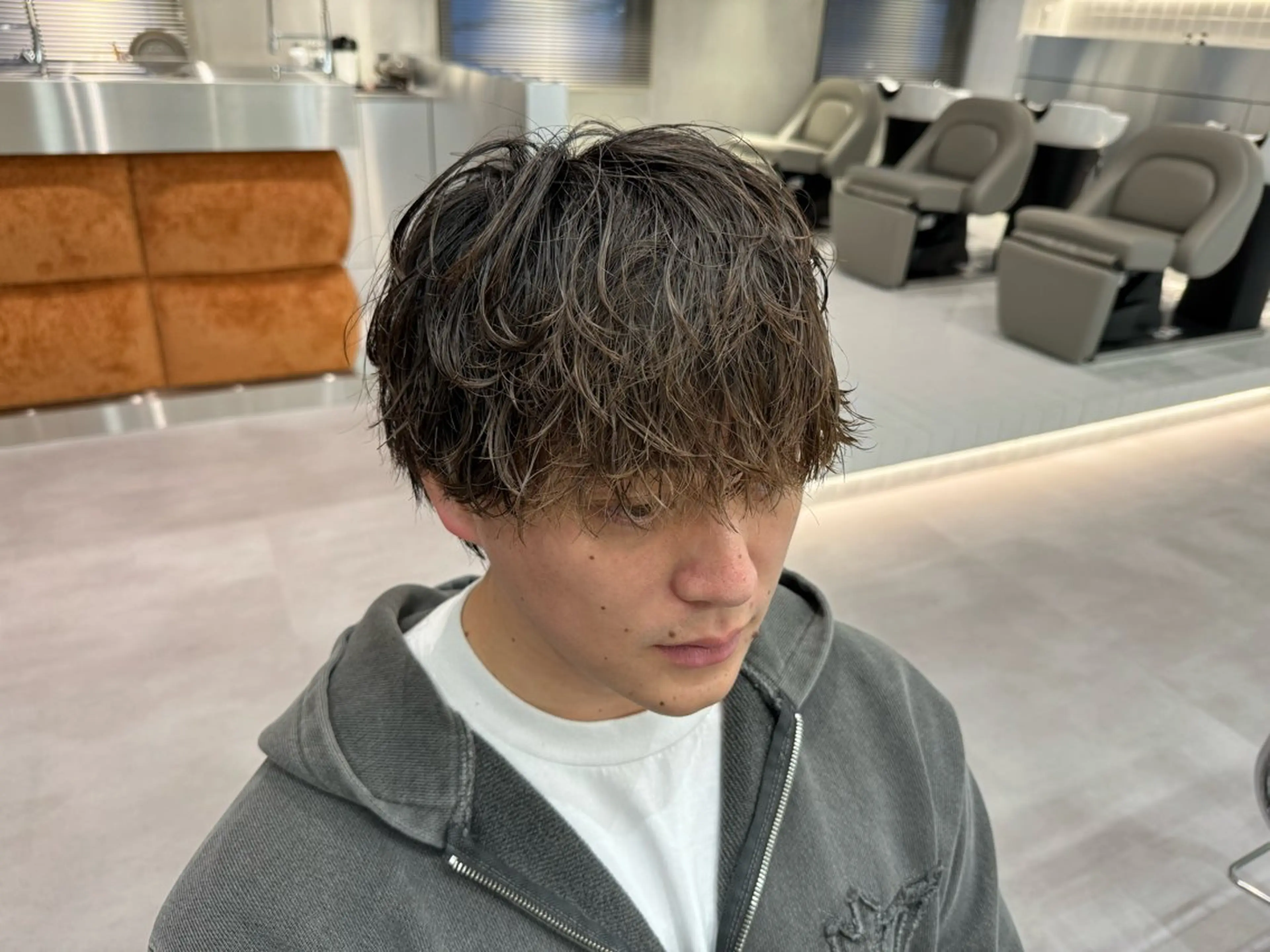 ショート パーマ メンズ 波巻きスパイラルパー マ/シャドウパーマ駿のヘアスタイル