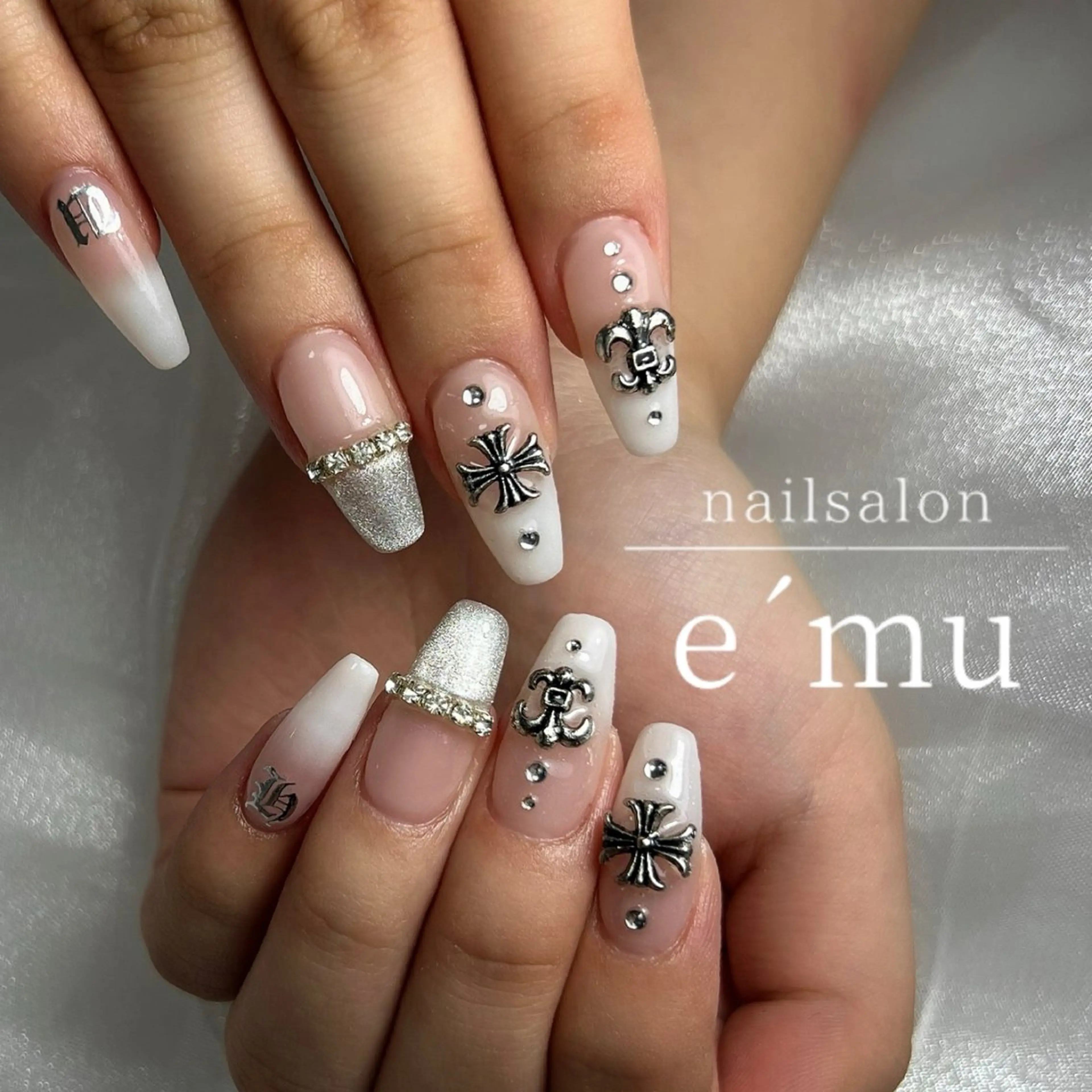 ネイル ハンドネイル nailsalon e´muのネイルデザイン