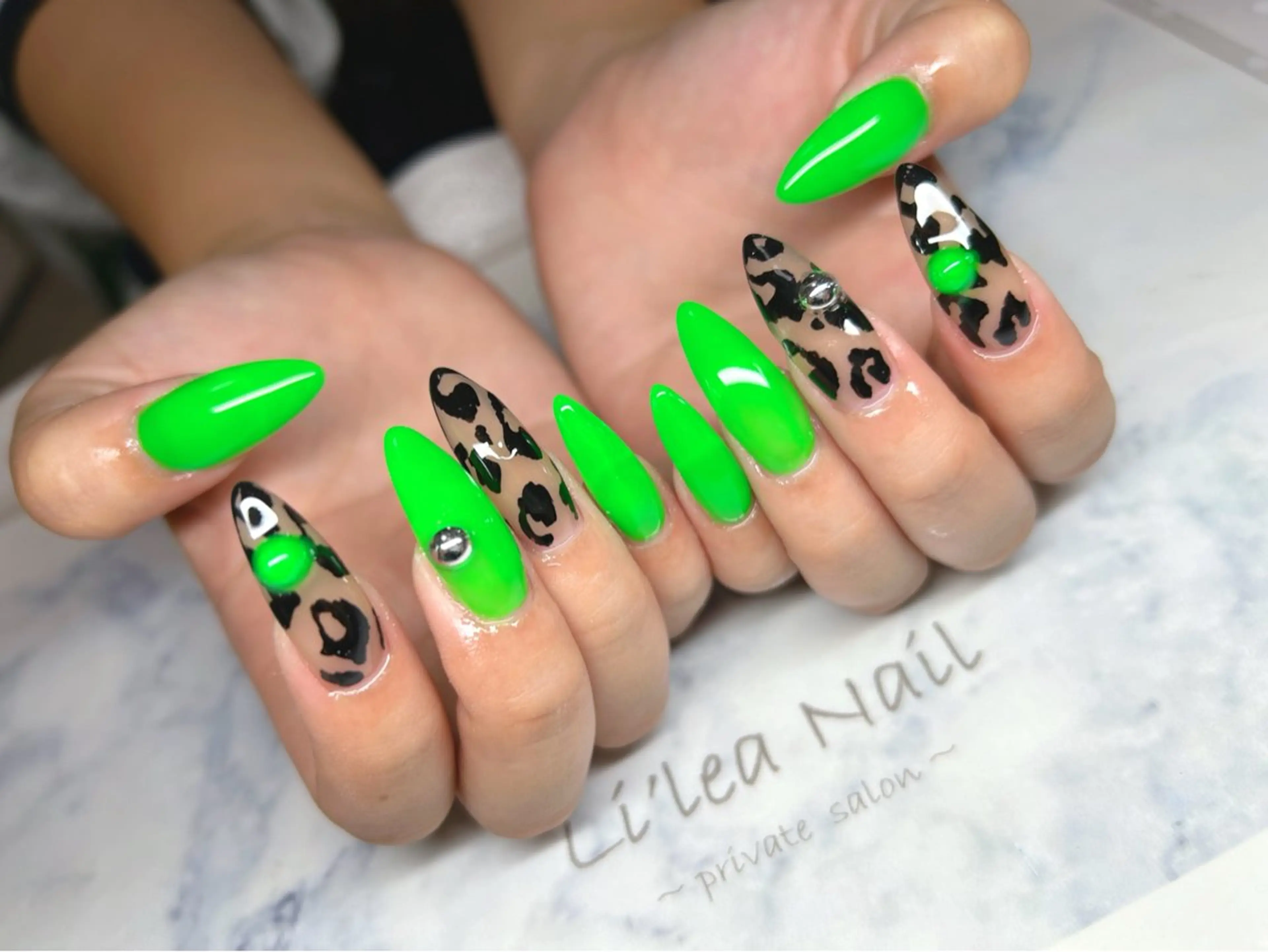 ネイル Li'leaNail AINAのネイルデザイン