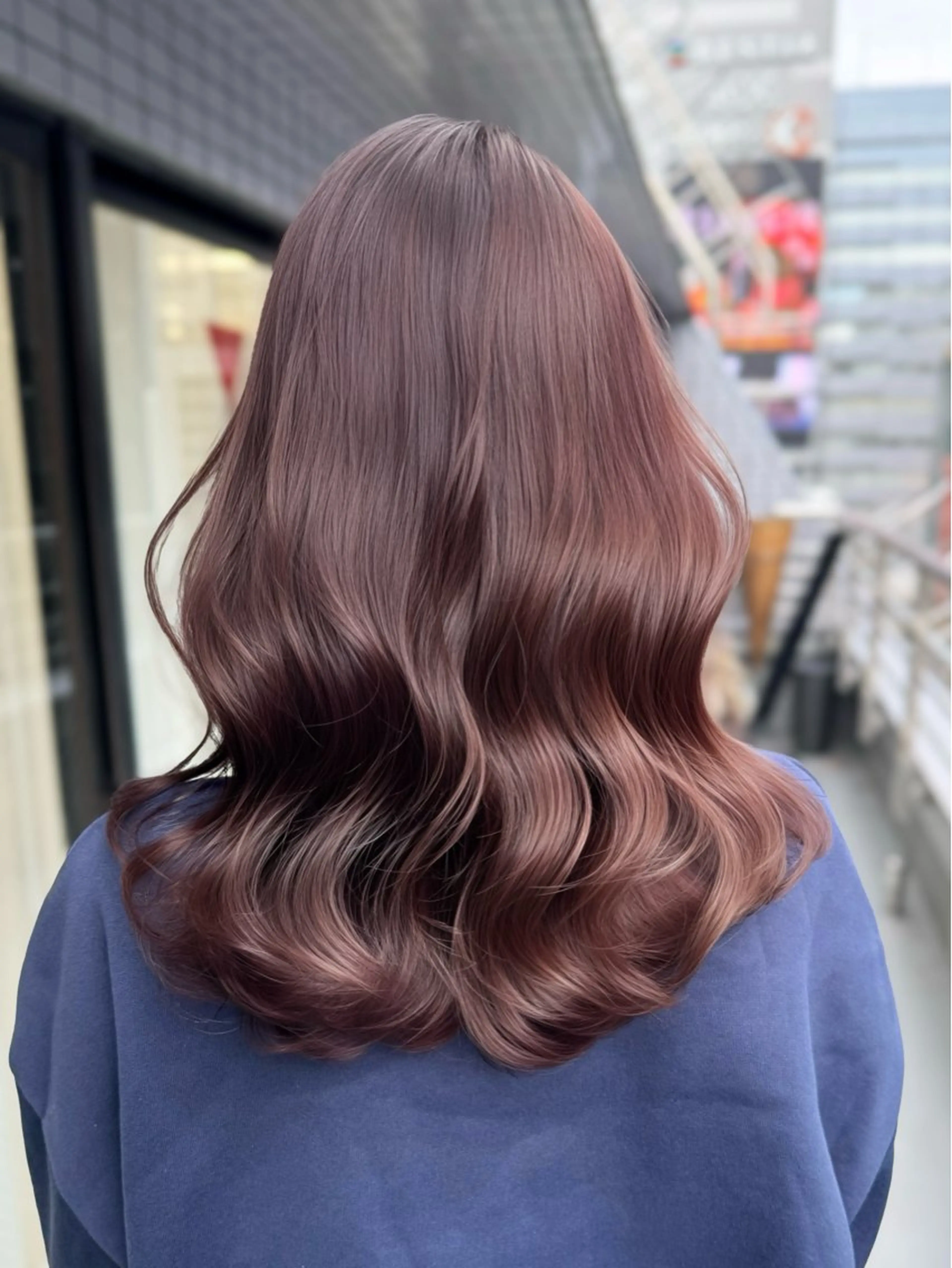 ロング カラー ヘアカラー トリートメント 顔まわりの神様✨ 透明感カラー藤嶋秀幸のヘアスタイル