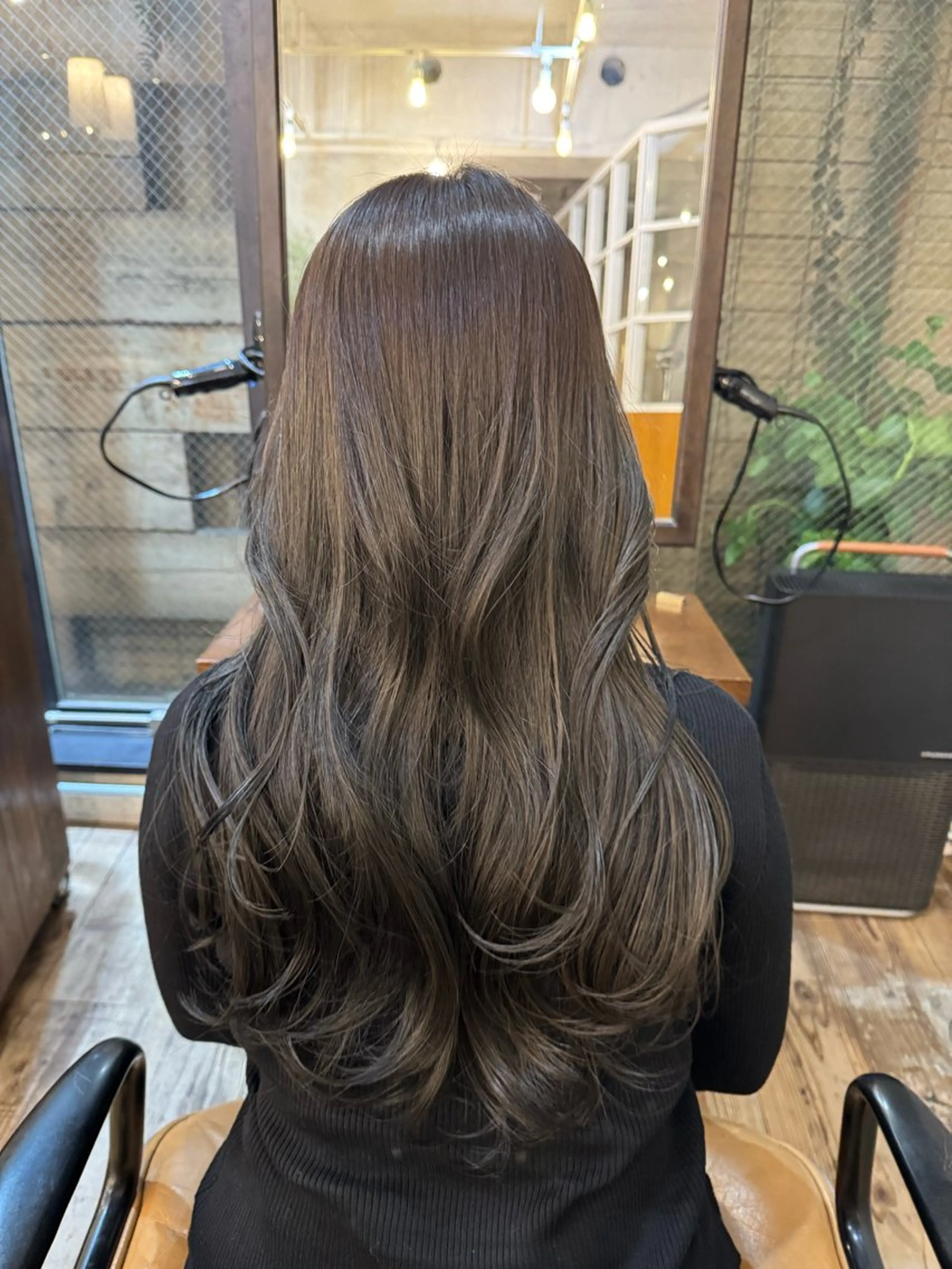 ロング ヘアカラー テテコケット所属・無料モデル募集🍂 assistant愛のヘアスタイル