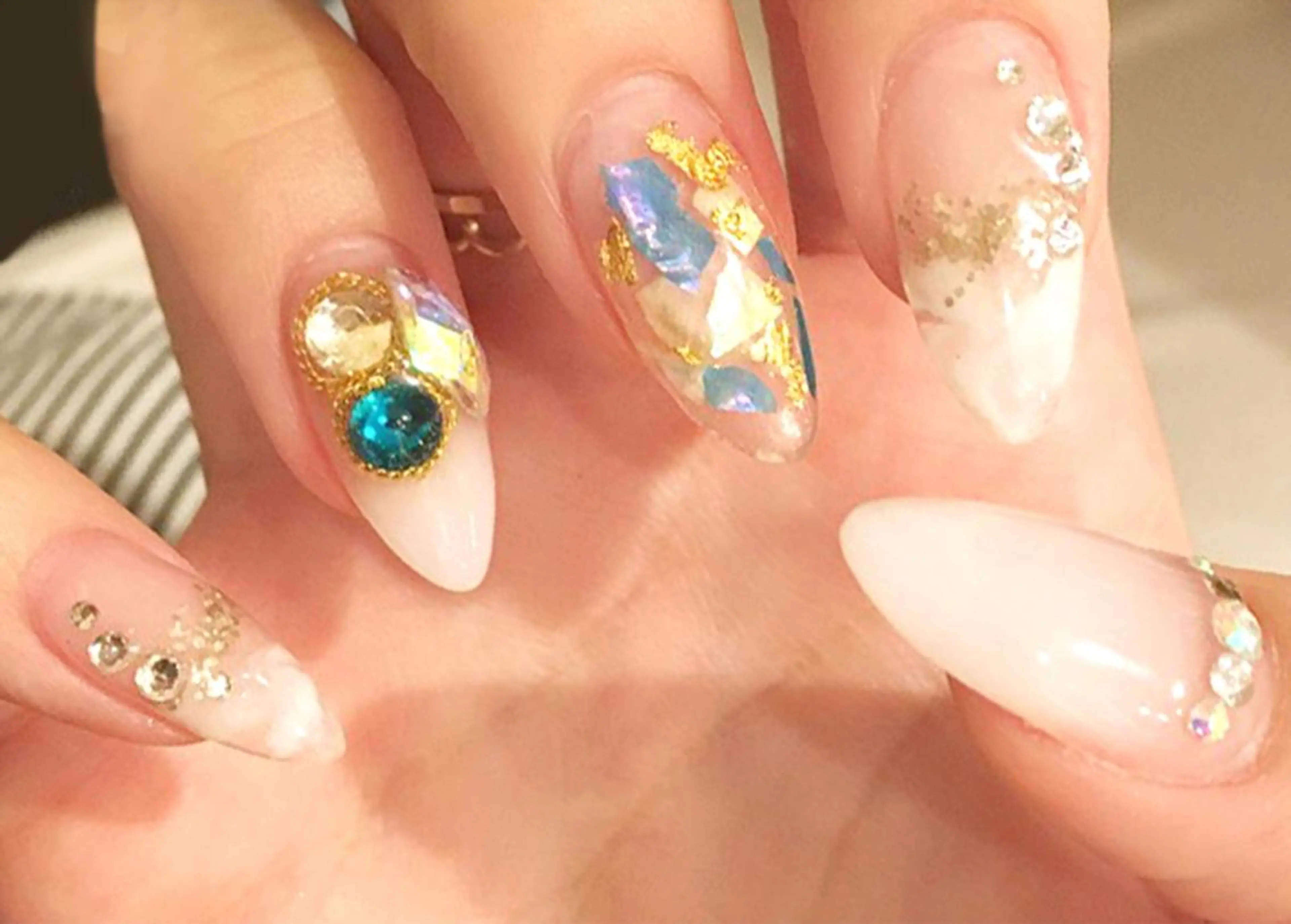 ネイル ネイル＆フラワーサロン〜Ri✦hiro〜鳥栖店所属・HIRATA RIEのネイルデザイン