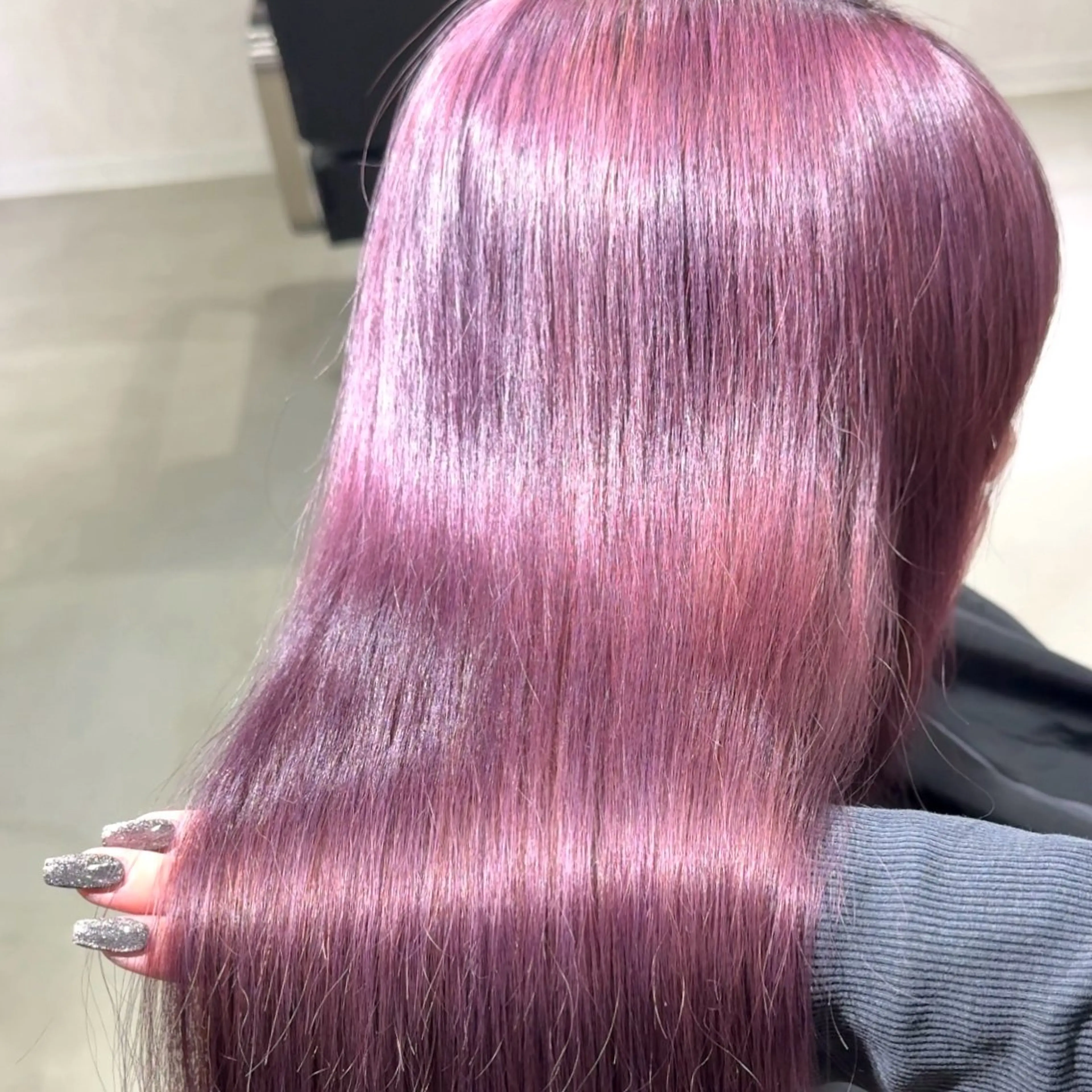 ロング カラー ブリーチ ケアブリーチ ラベンダーカラー ラベンダーピンク ピンクカラー ヘアカラー トリートメント レイヤー/暖色/ ミルクティー/マリアのヘアスタイル