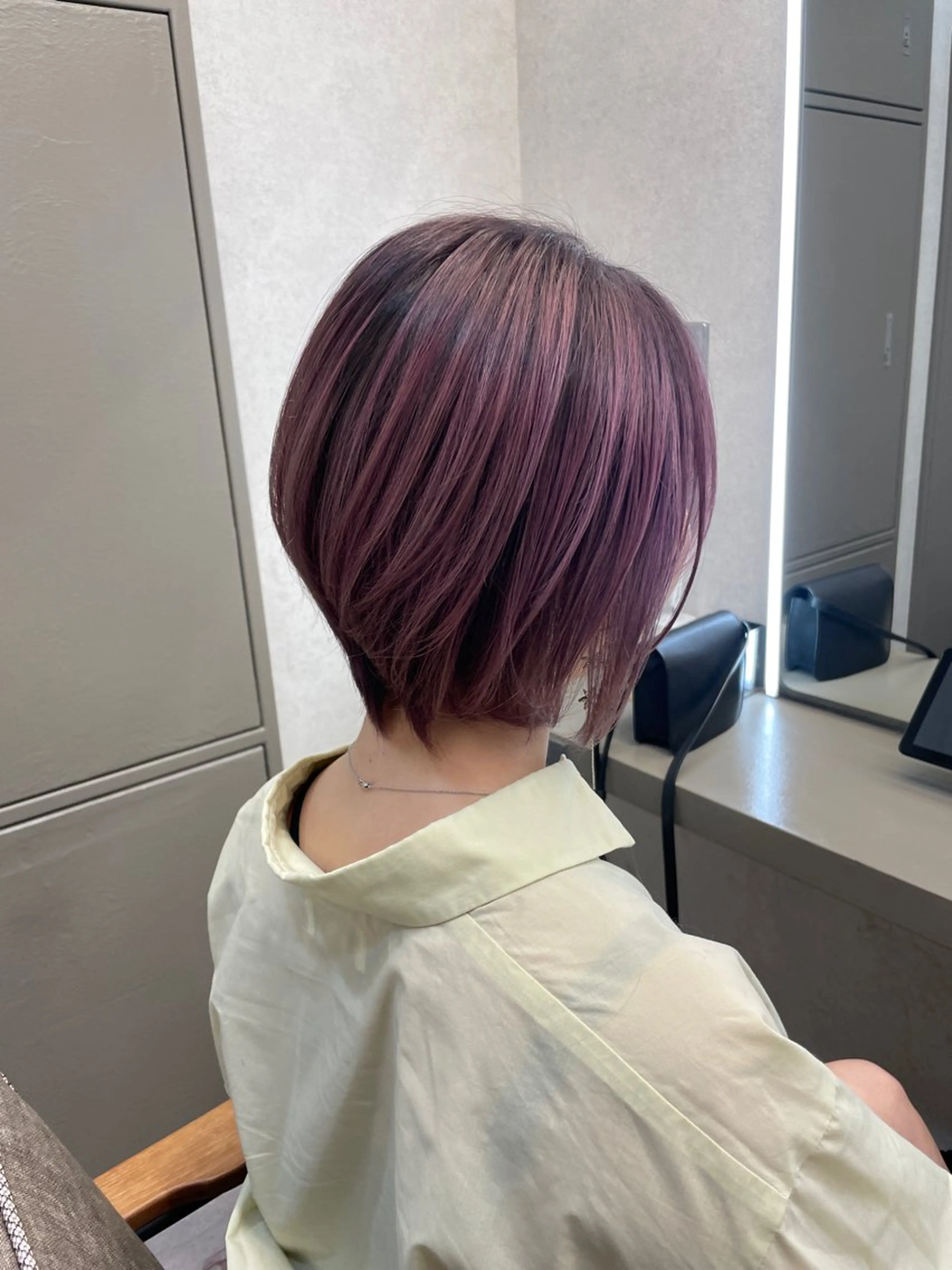 ショート カラー YUUKI/艶カラー レイヤーカットのヘアスタイル
