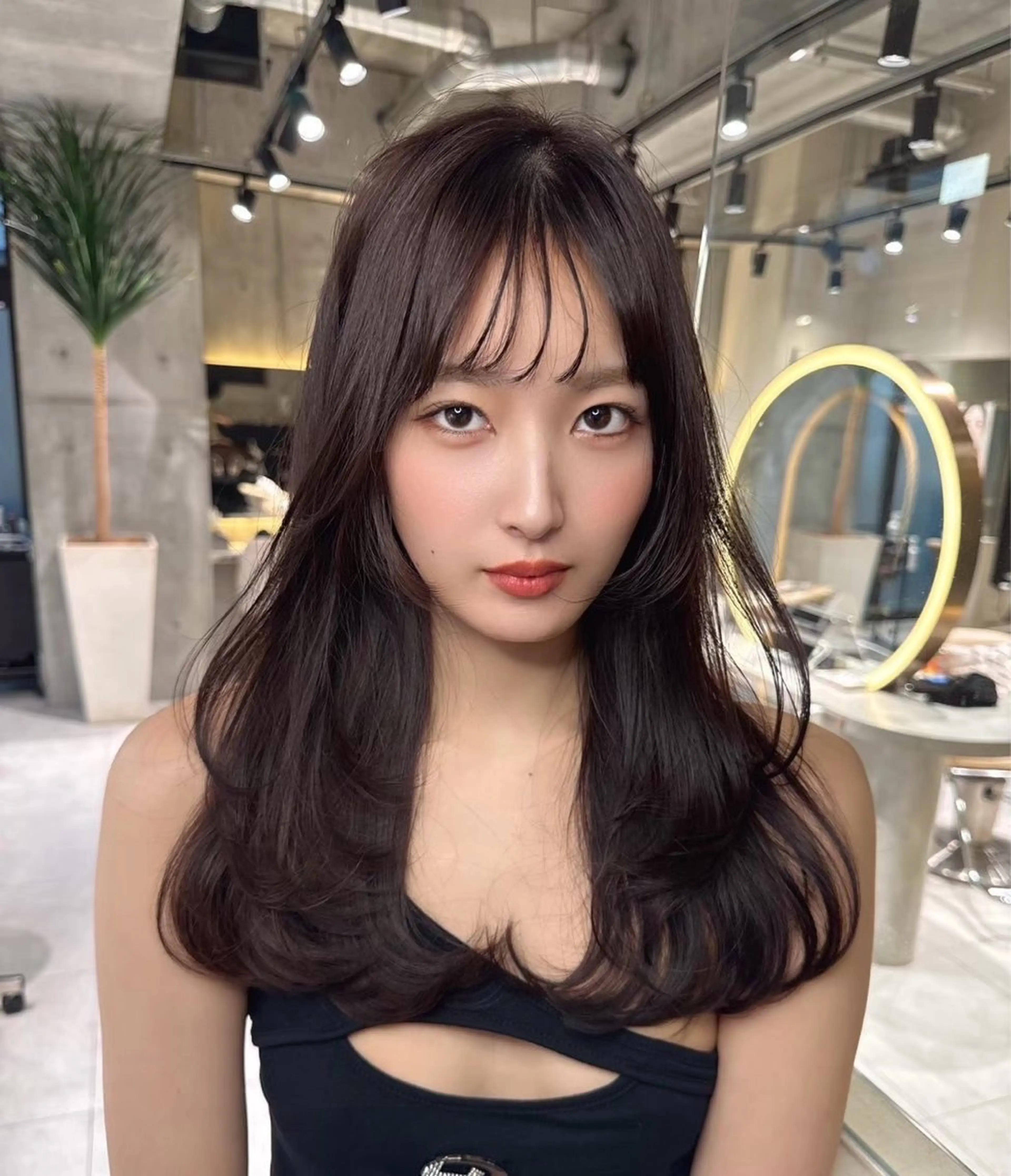 セミロング チョコレートブラウン ラベンダーブラウン 髪質改善 韓国風ヘア レイヤーカット ヘアカラー Lond Role所属・ブリーチなしカラー shizuka🎀のヘアスタイル