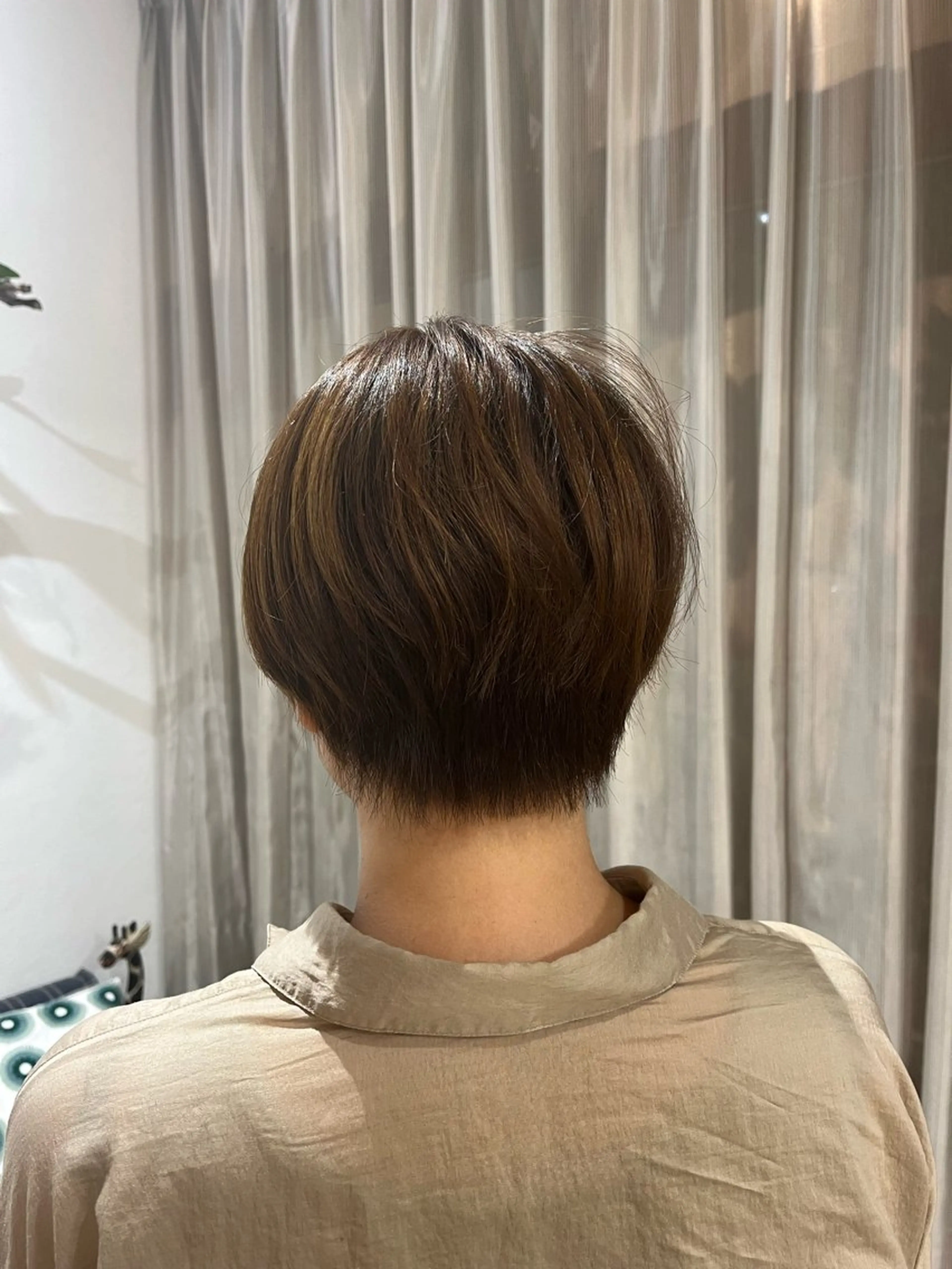 ショート ハイライト Greens Yokoのヘアスタイル