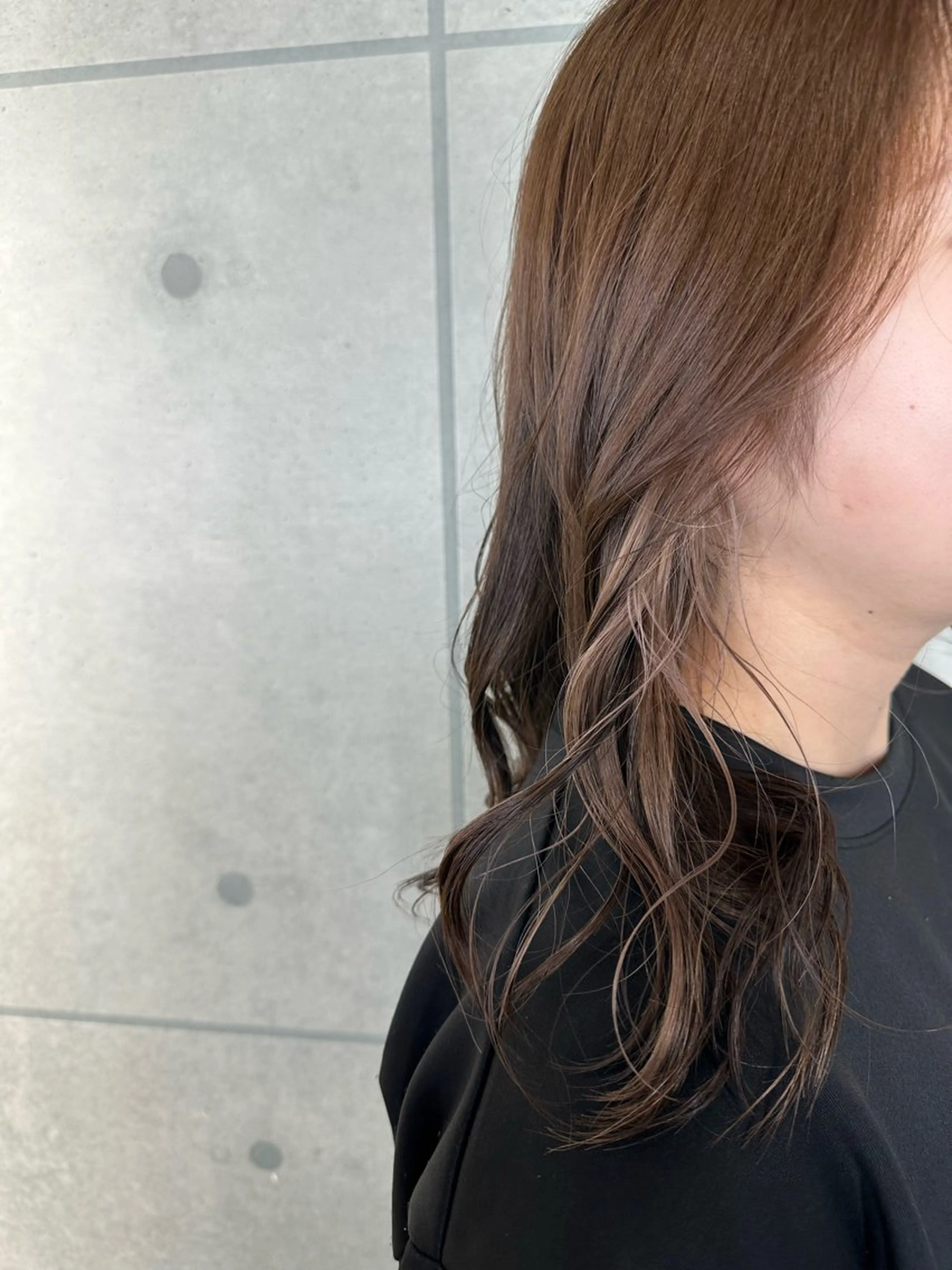 セミロング カラー イヤリングカラー カット ヘアカラー トリートメント OZ designmarket所属・西船橋/唐澤 若菜𓂃 𓈒𓏸のヘアスタイル
