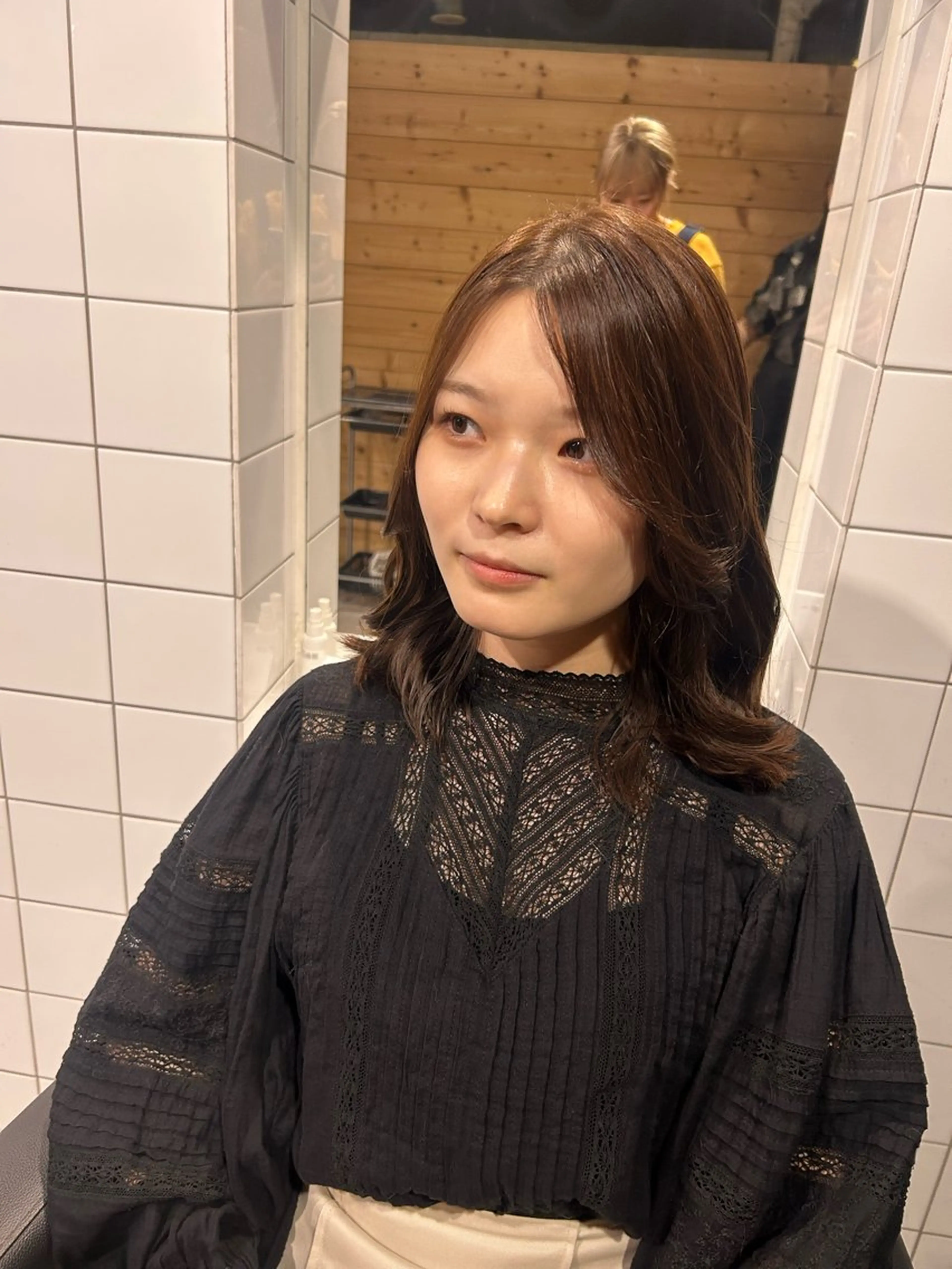 セミロング カラー ブリーチ ブリーチなしカラー トリートメント 愛結 暖色カラー🎀🩰のヘアスタイル