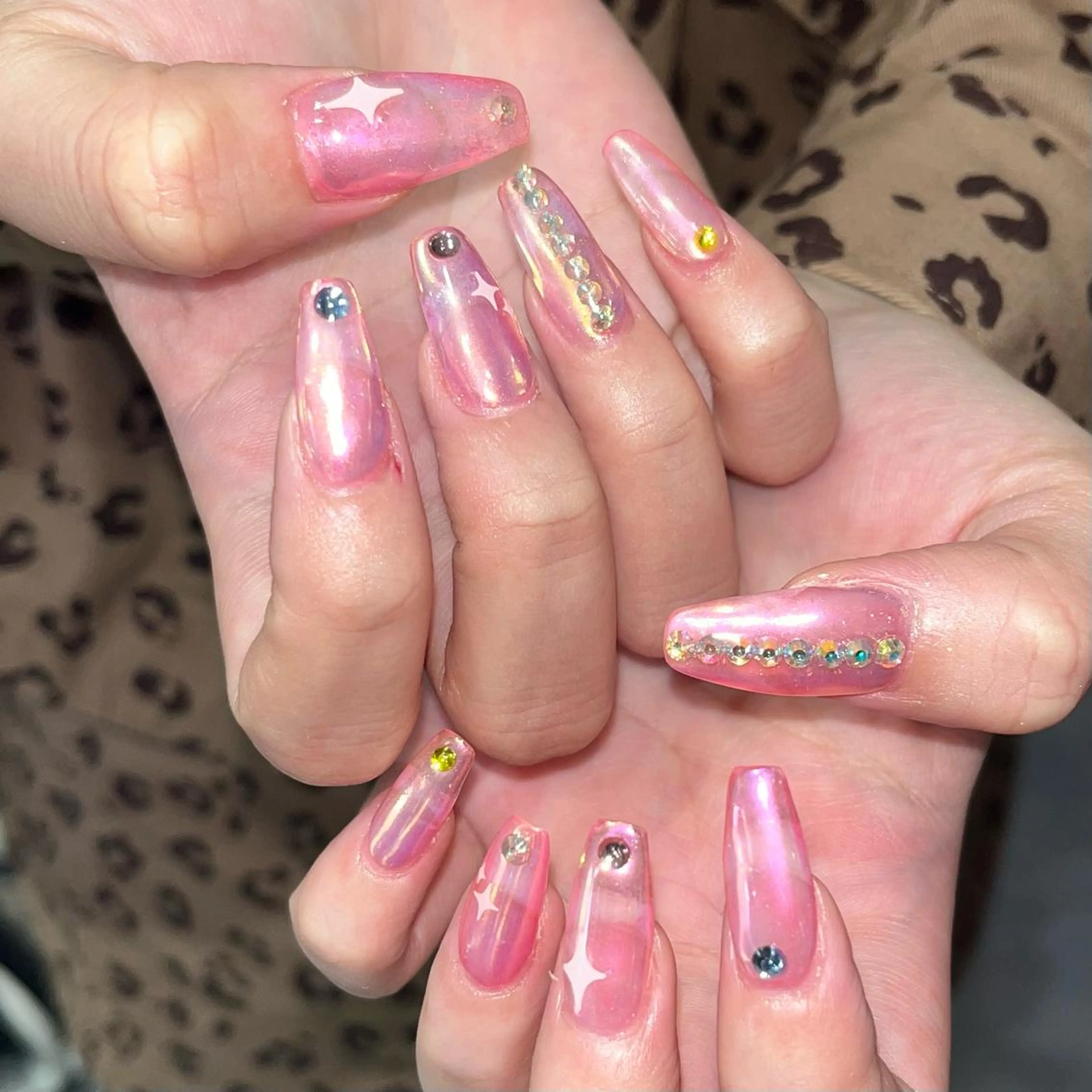 ネイル 🪐富島彩夏 /海外nail🪐のネイルデザイン