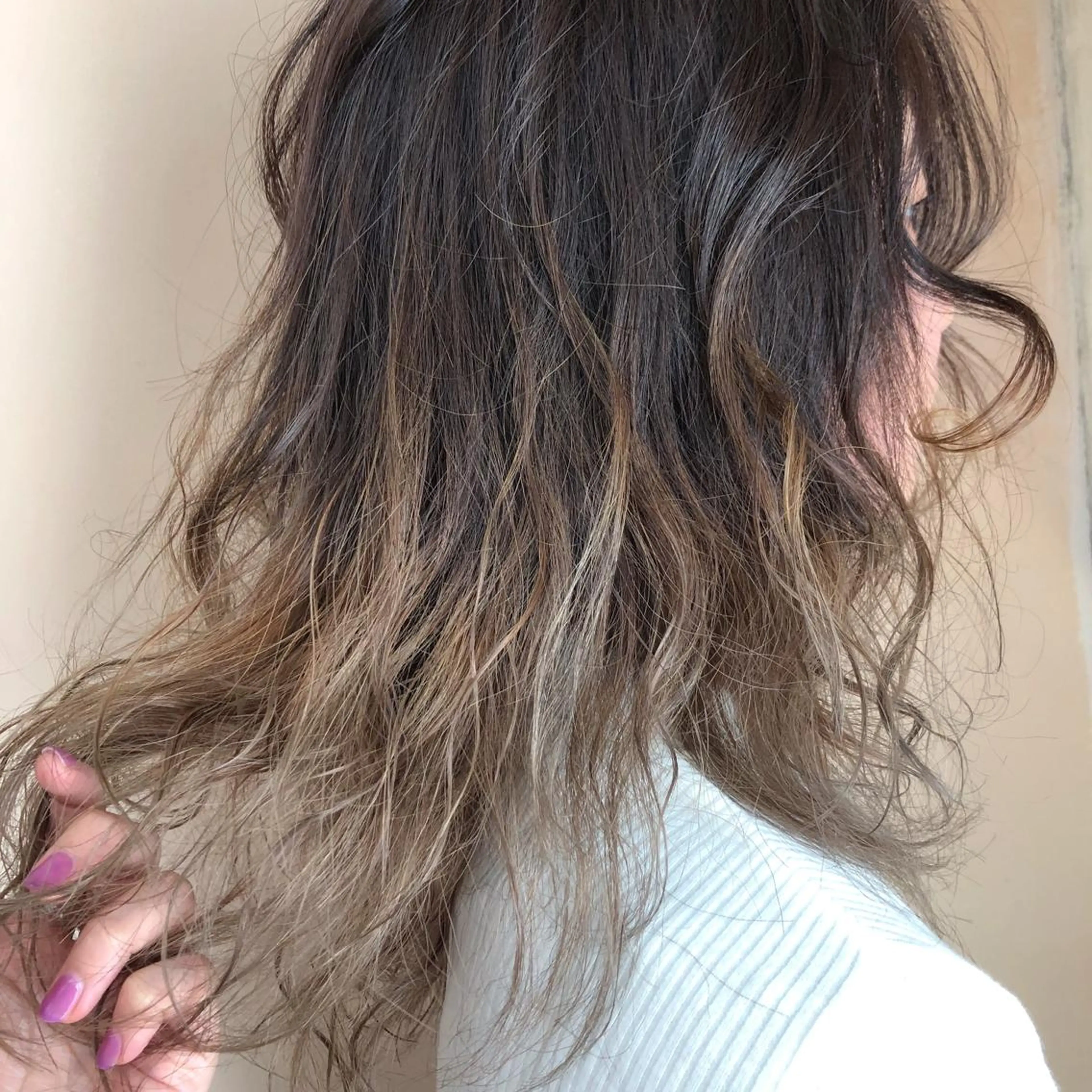 ロング カラー グラデーションカラー ORIKA 美容室のヘアスタイル