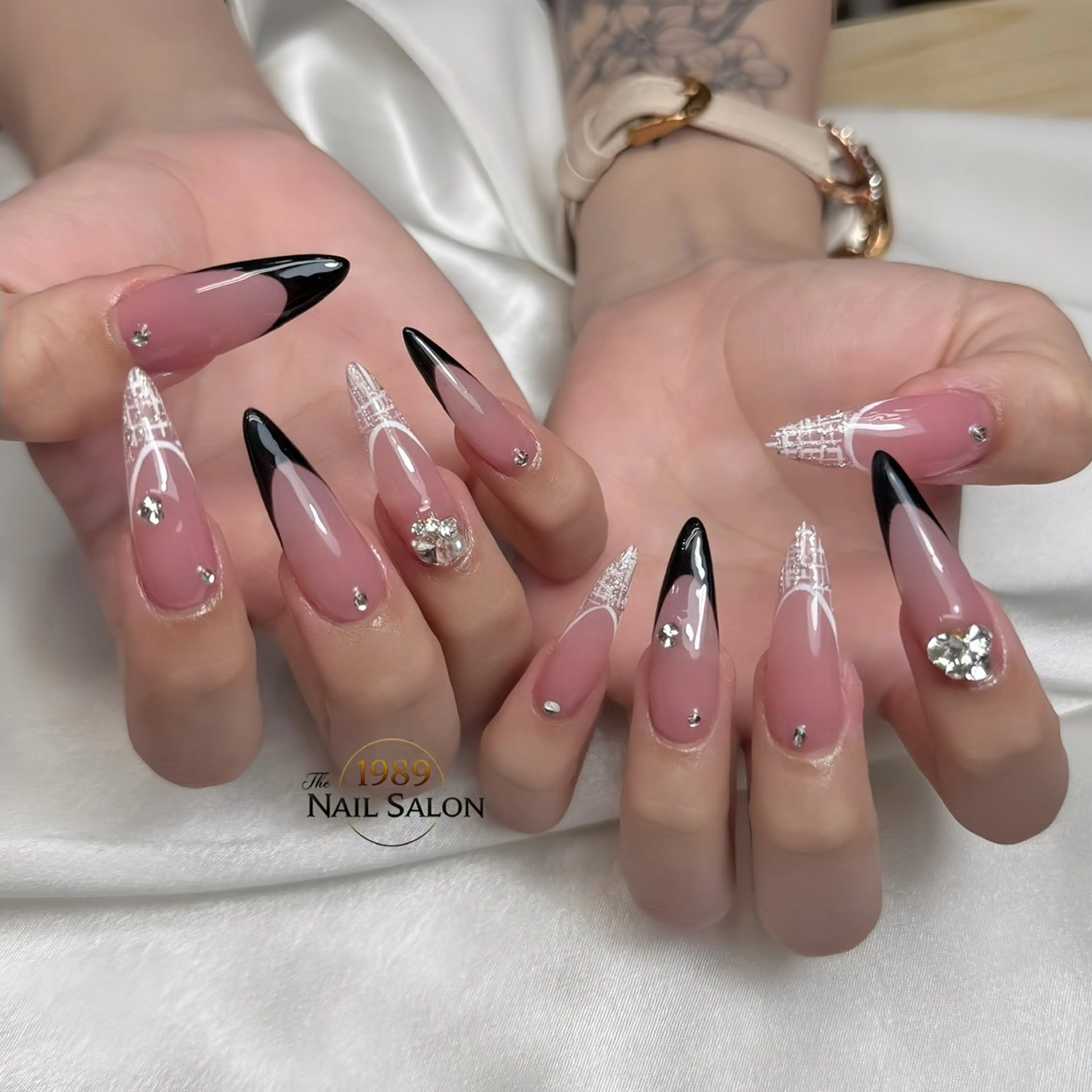 ネイル ハンドネイル The 1989 Nail Salonのネイルデザイン