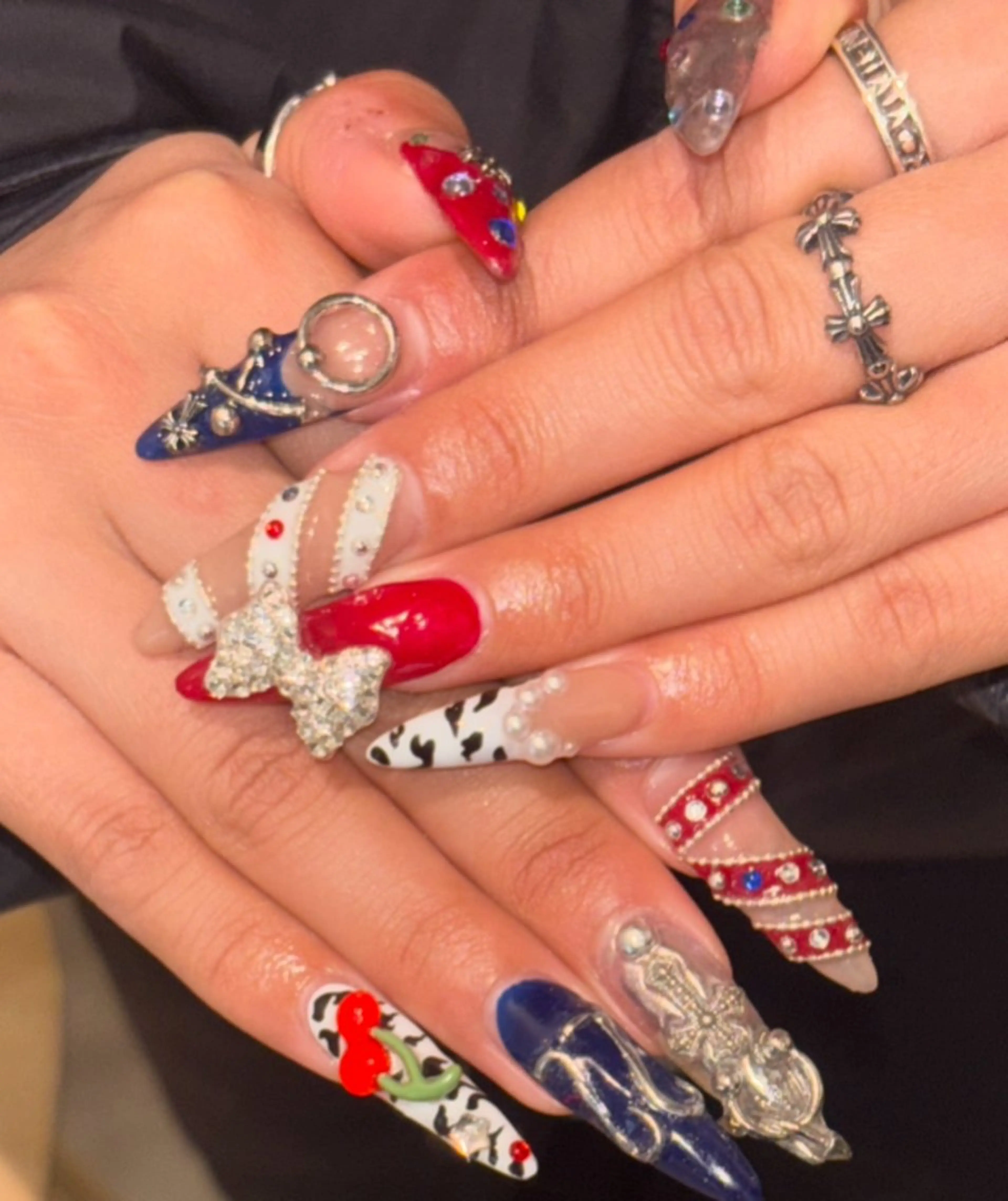 ネイル ハンドネイル 🐬Cxxu° Nail✝️のネイルデザイン