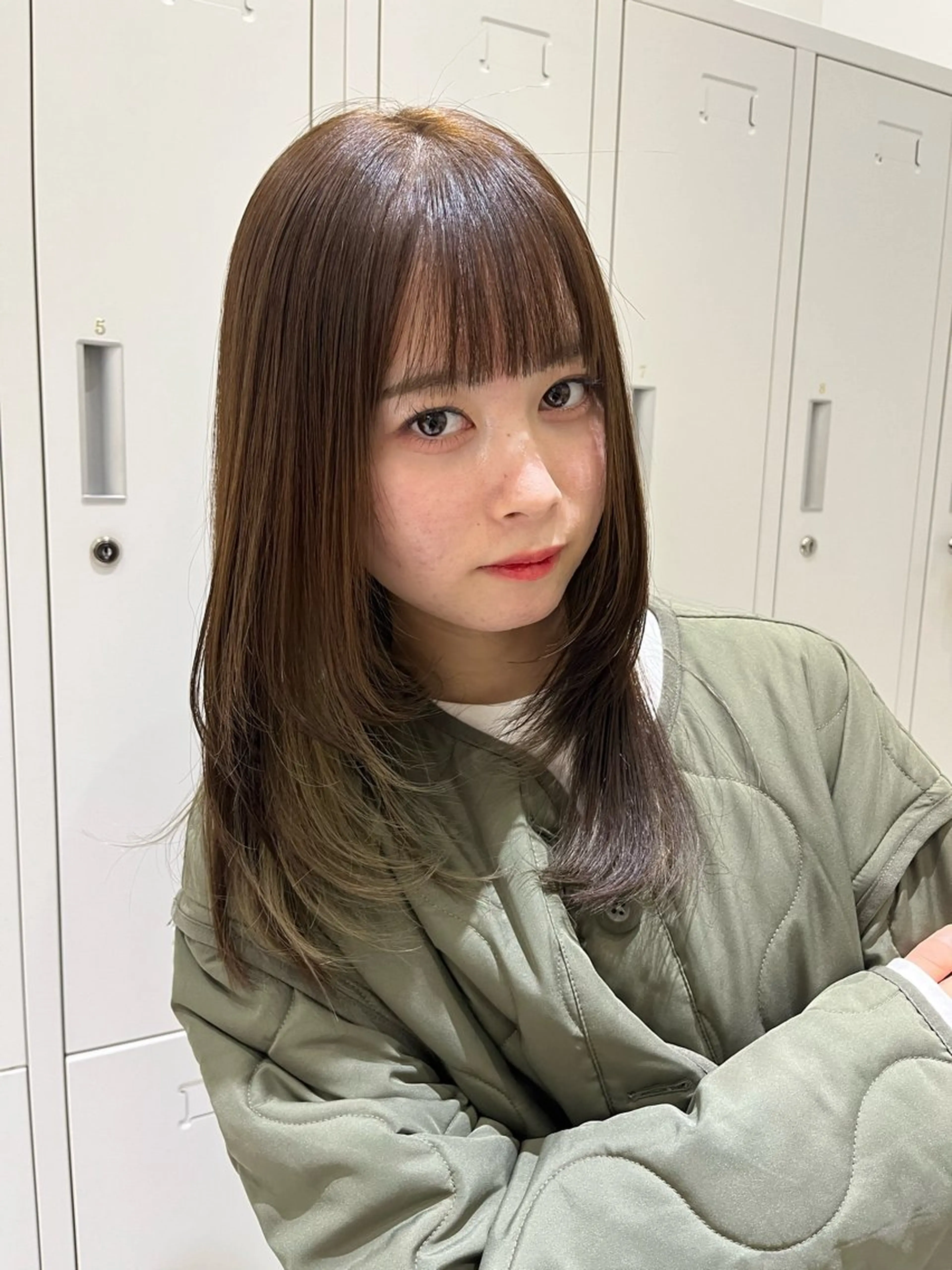 セミロング ヘアカラー zina福岡天神📛 井上美乃里のヘアスタイル