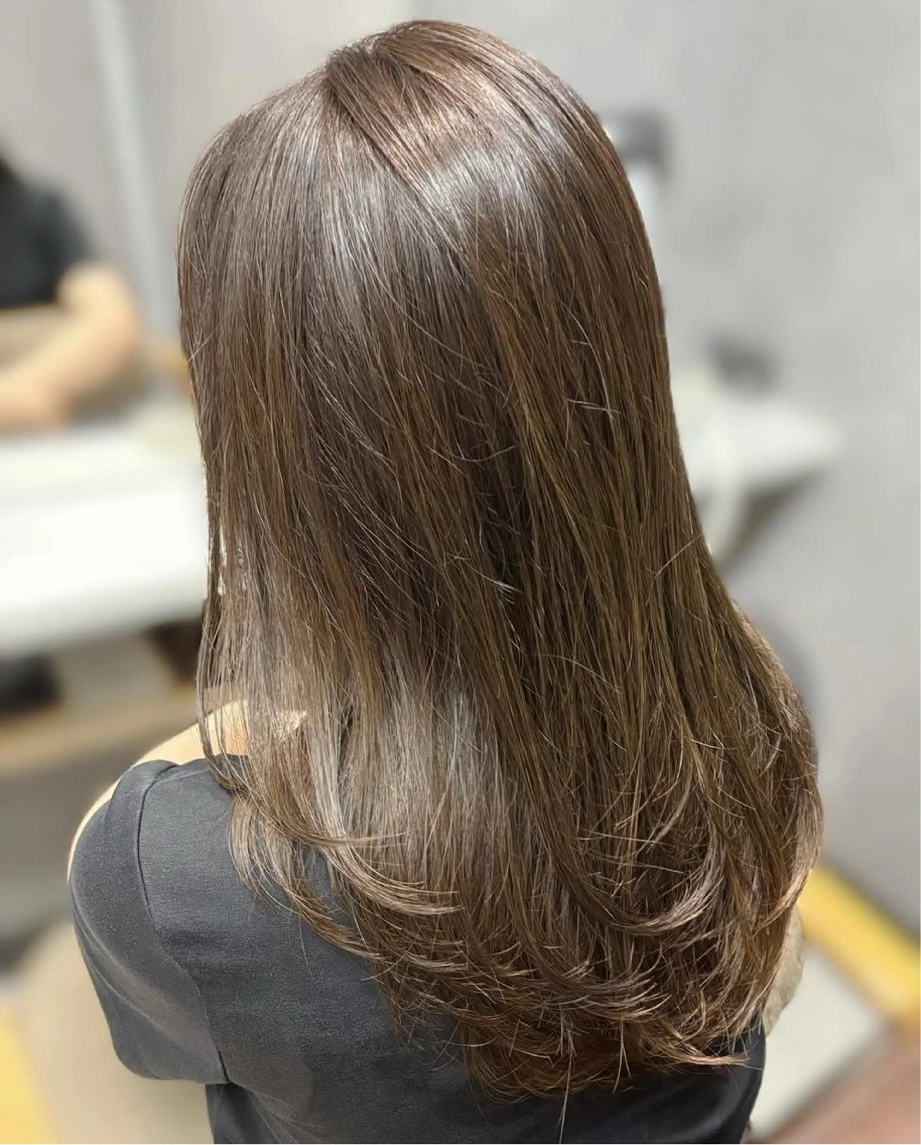 カット【ロングヘア】の写真