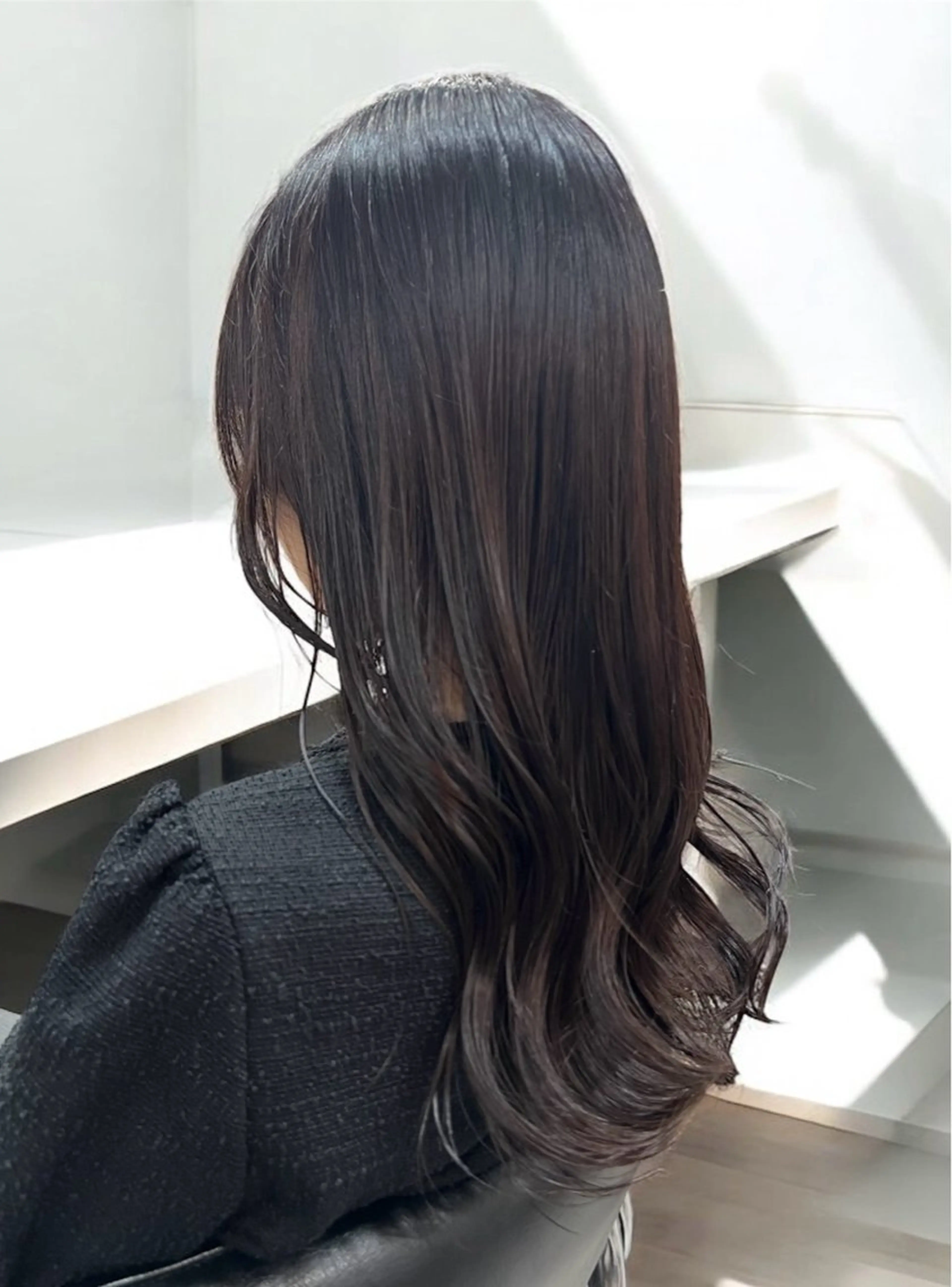セミロング アッシュ アッシュグレー アッシュグレージュ カット ヘアカラー トリートメント 髪質改善 ツヤ髪カラー✴︎髙井のヘアスタイル