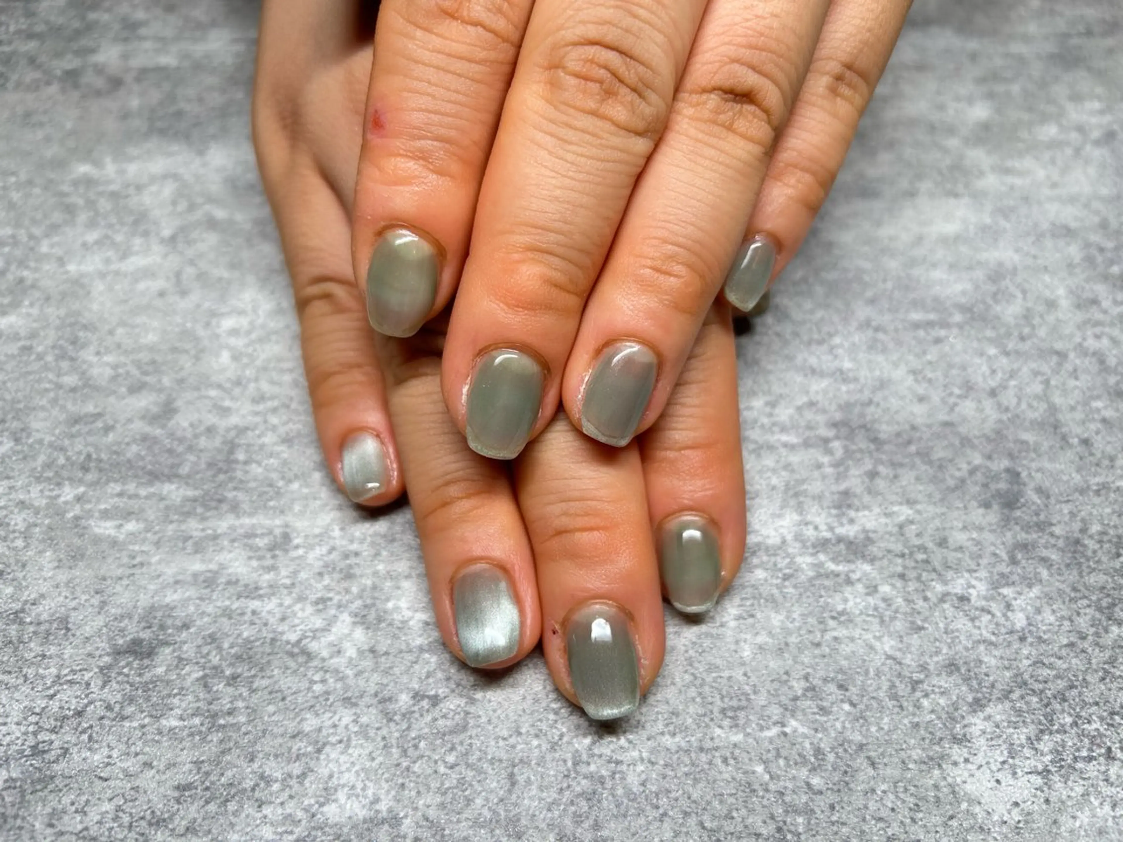 ネイル マグネットネイル ハンドネイル Lisa’s Salonのネイルデザイン