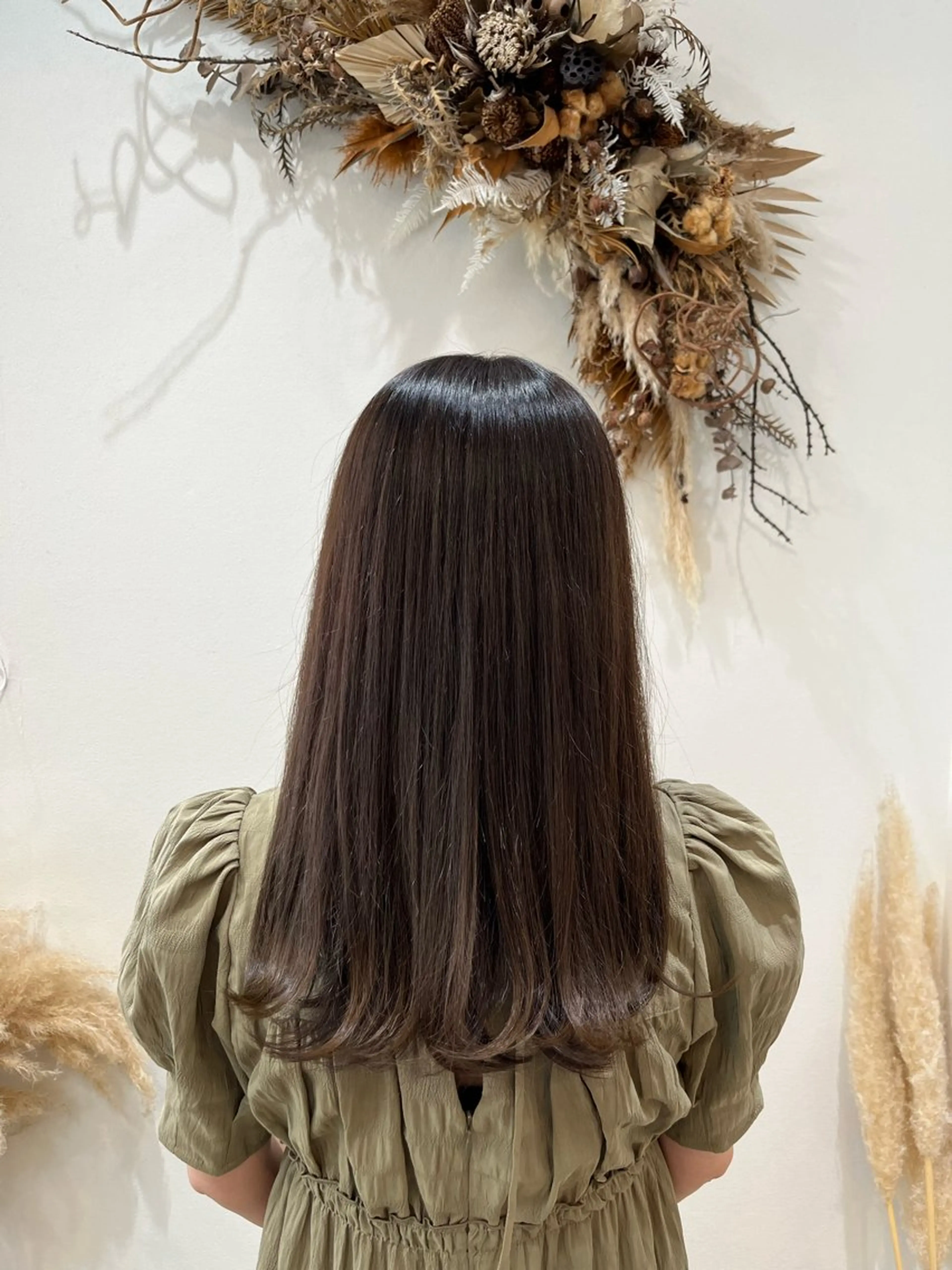 カラー オリーブカラー bisou hair スガノ　カヤノのヘアスタイル