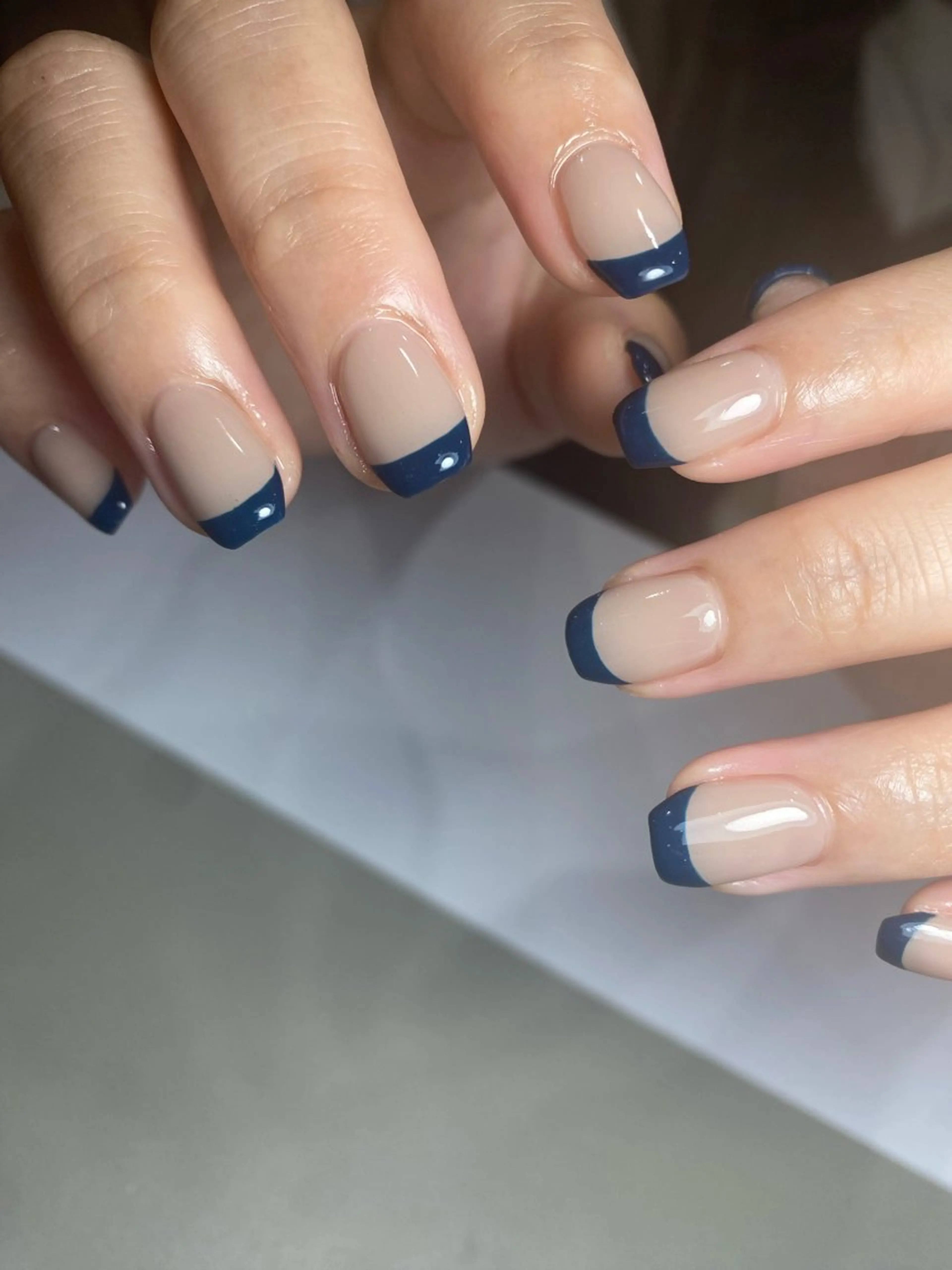 ネイル フラッシュネイル フレンチネイル ジェルネイル グラデーション ラメ(グリッター) ハンドネイル ハンドケア REILLY.　private nail salon所属・Marina 《REILLY.》のネイルデザイン