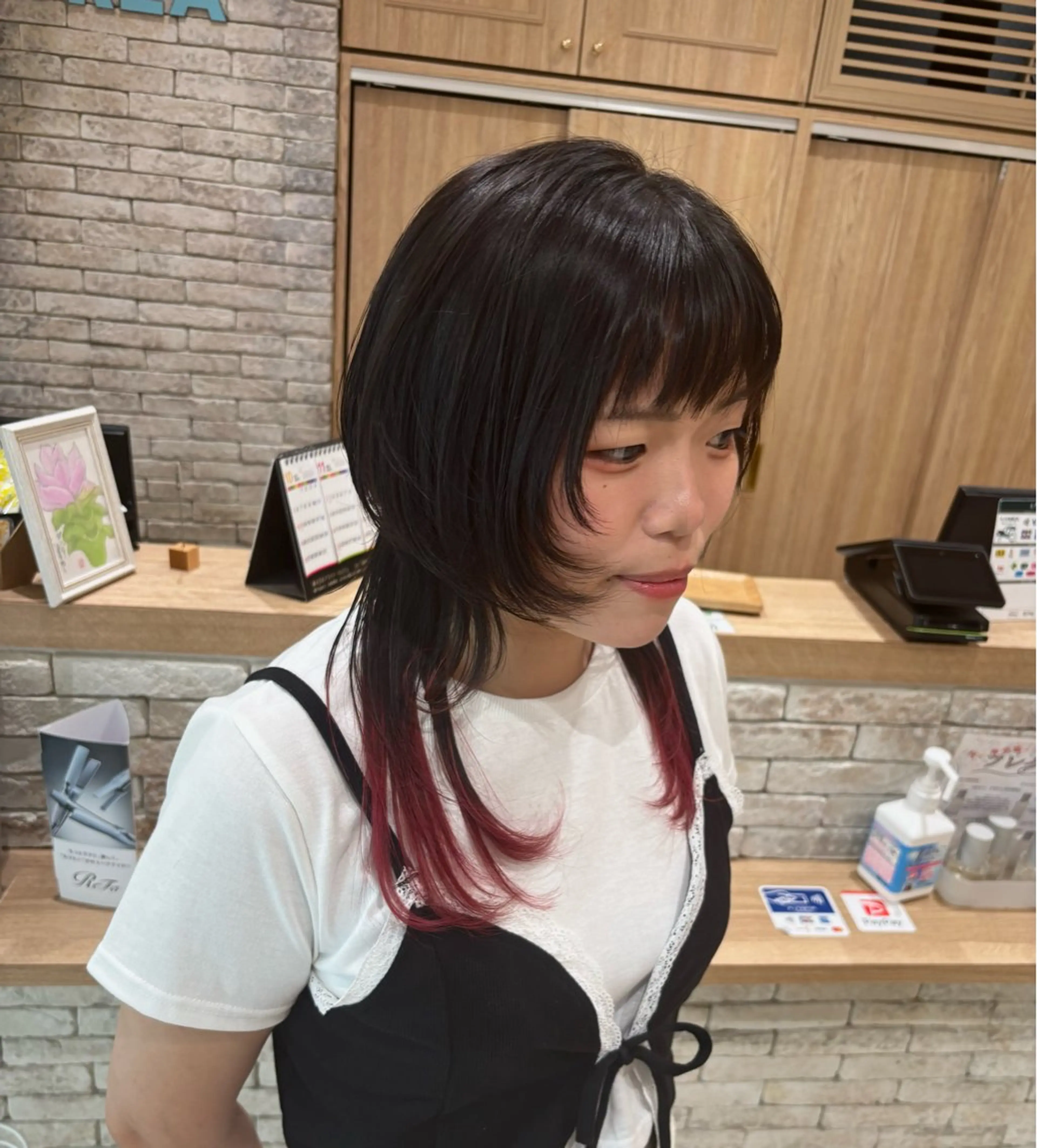 ミディアム カット ⚜️ウルフカット⚜️ タナミ　ミハルのヘアスタイル