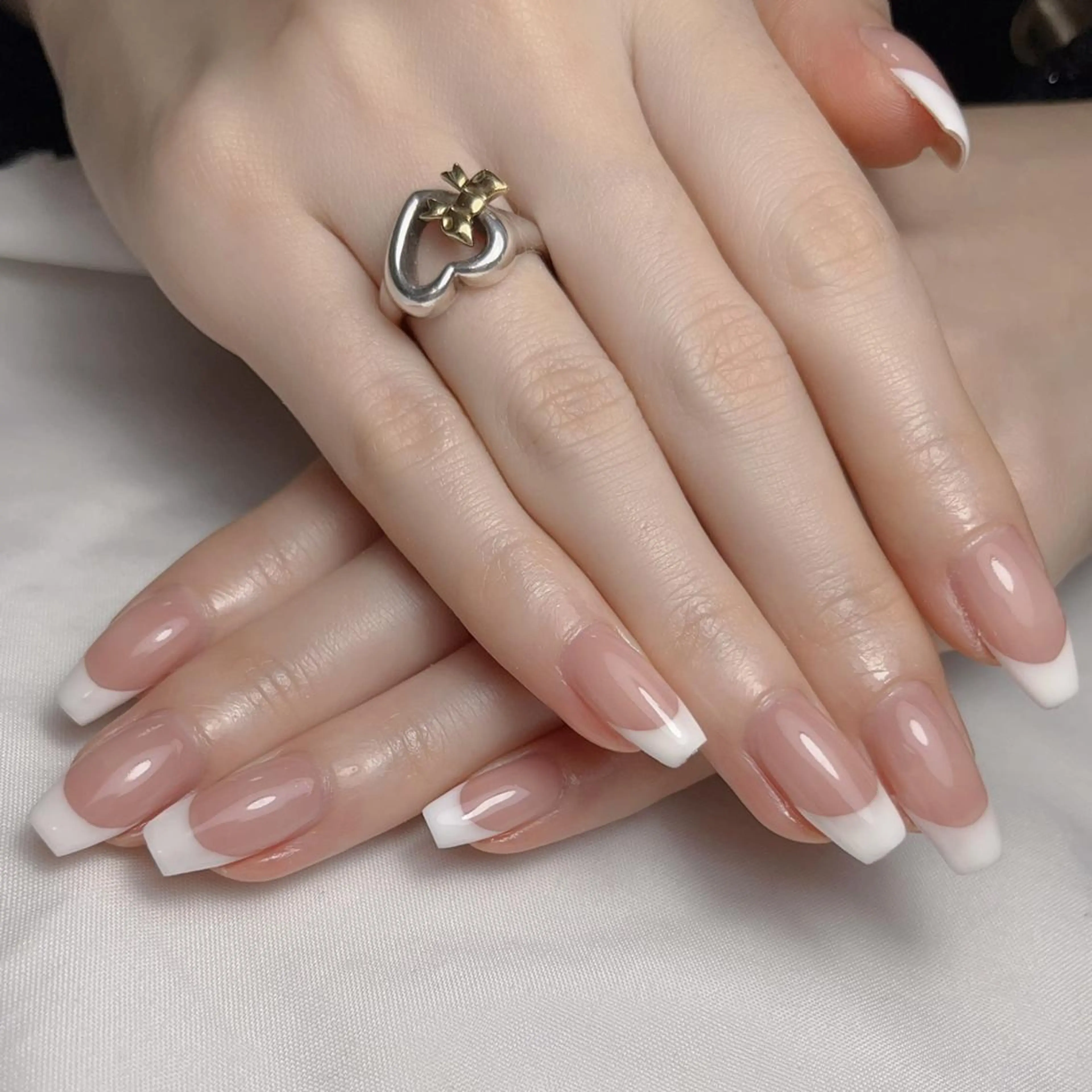 ネイル ハンドネイル ユリ🎀長さだし/ パラジェル/持ち込みのネイルデザイン