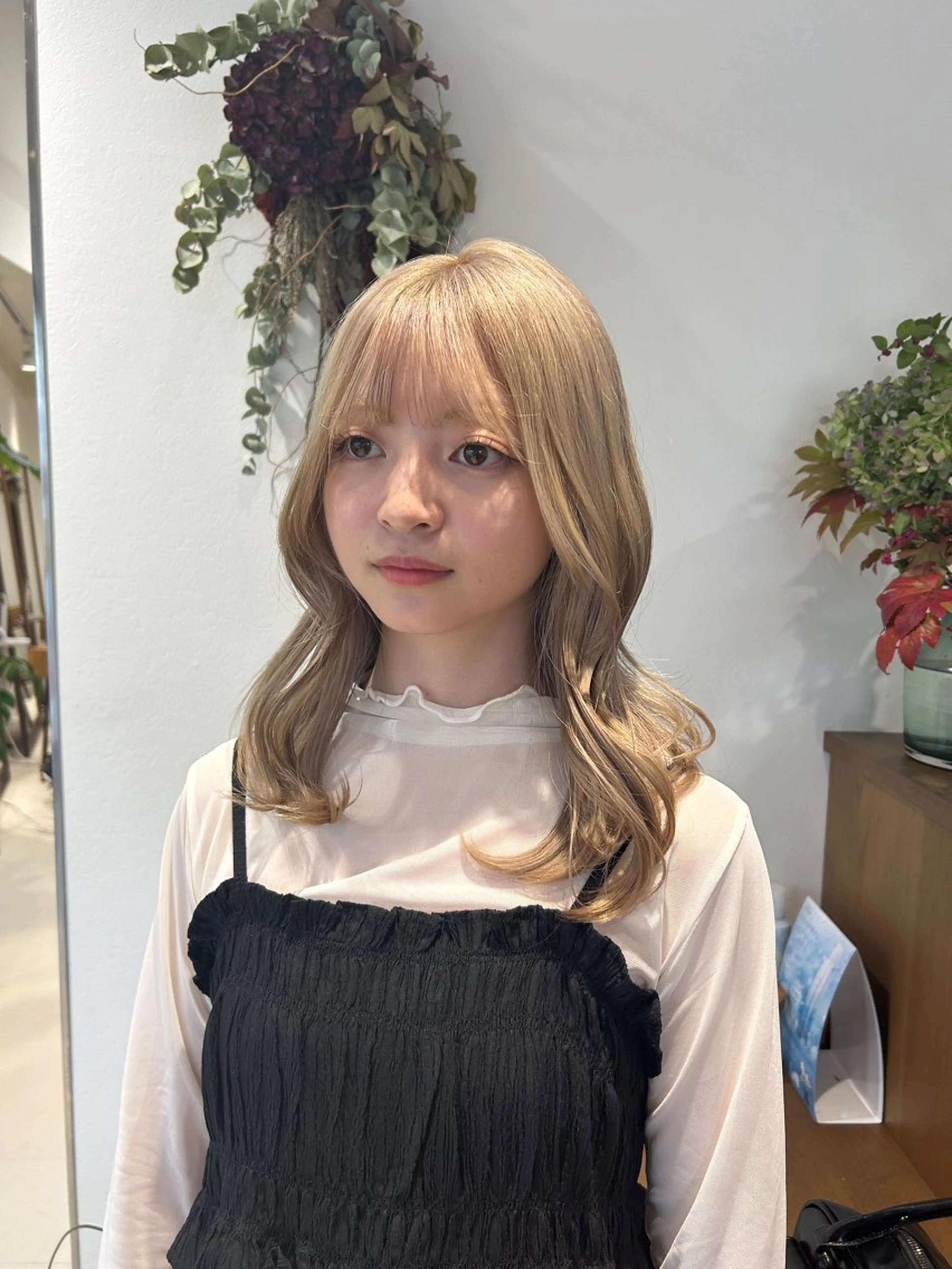 セミロング カラー カット ヘアカラー トリートメント ハイトーン/アレンジ /🎀YUINA🎀のヘアスタイル