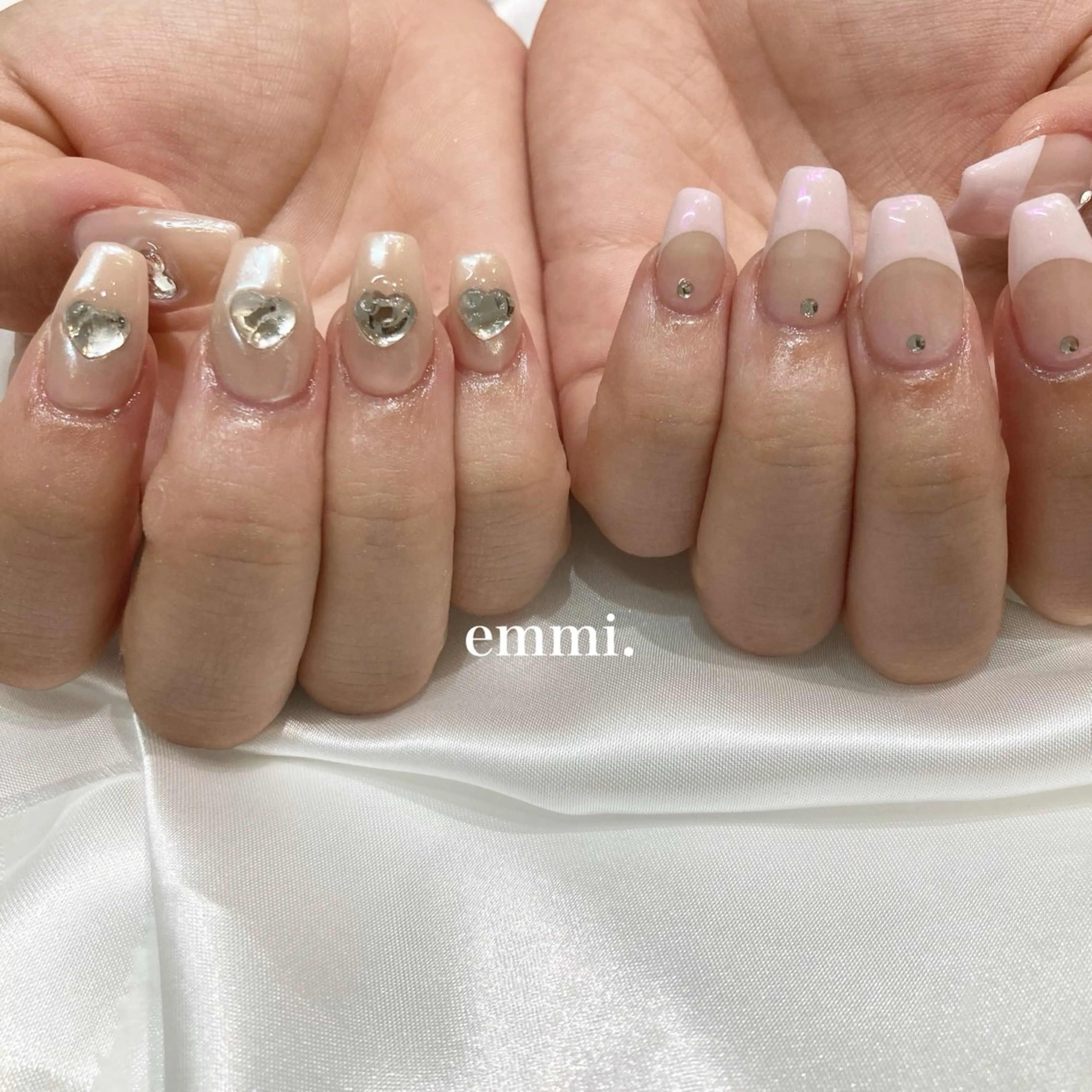 ネイル チークネイル フレンチネイル ガーリー 氷ネイル・うるうるネイル キラキラネイル ハンドネイル GO TODAY SHAiRE SALON 表参道colore店所属・emmi nailのネイルデザイン