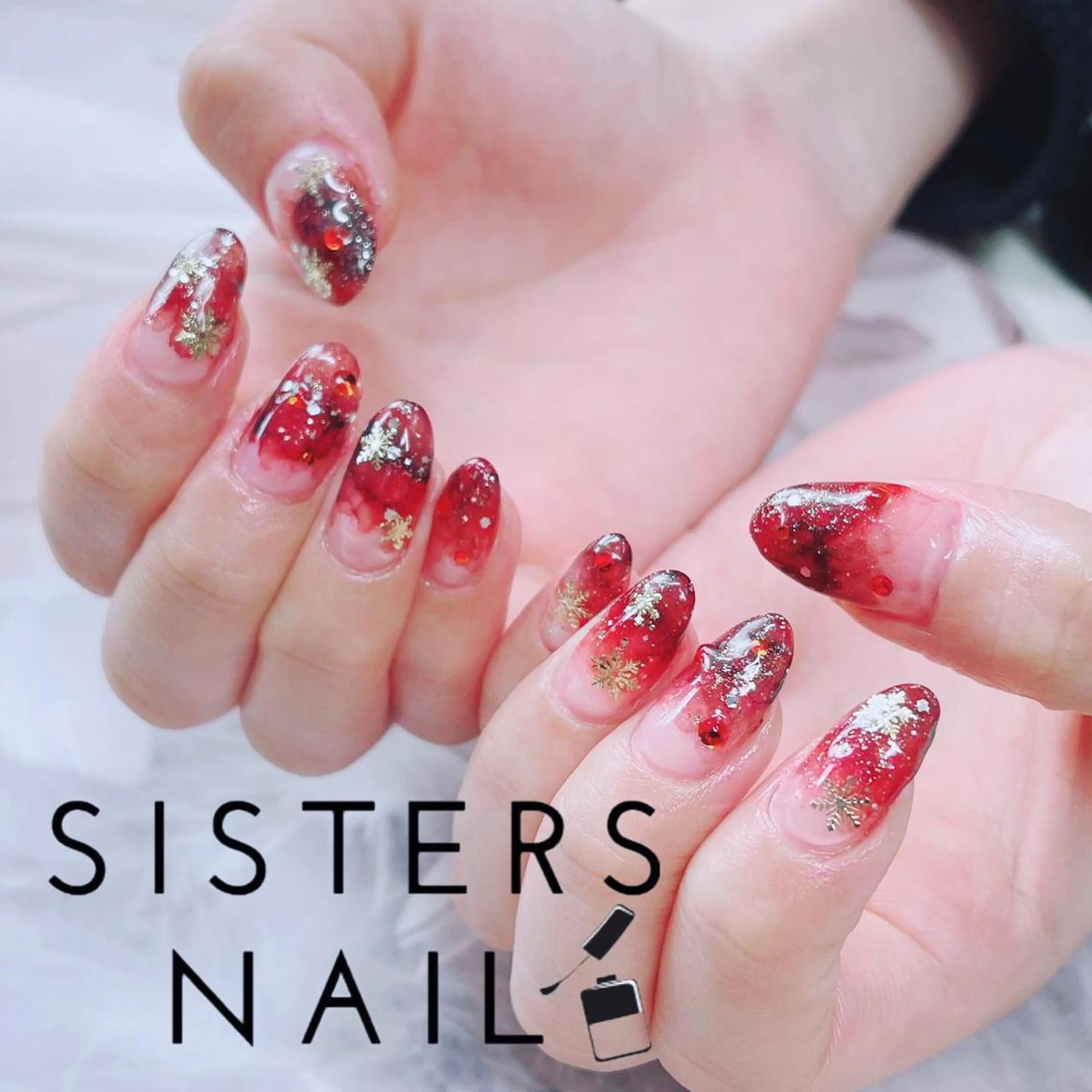 ネイル アートネイル キラキラネイル 冬ネイル クリスマス sisters nail.fのネイルデザイン