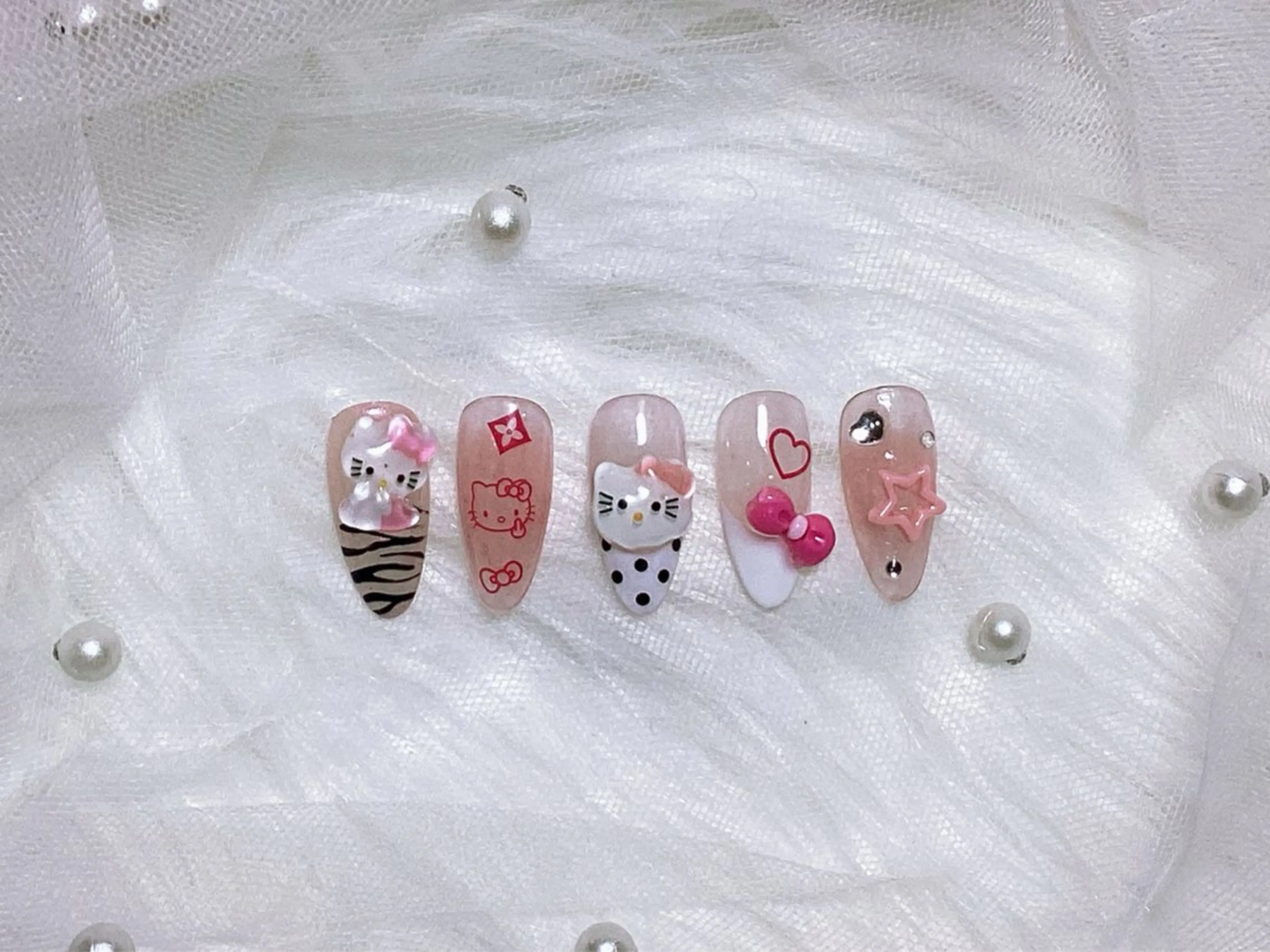 ミディアム ハンドネイル ELIA【エリア】 nailsalonのネイルデザイン
